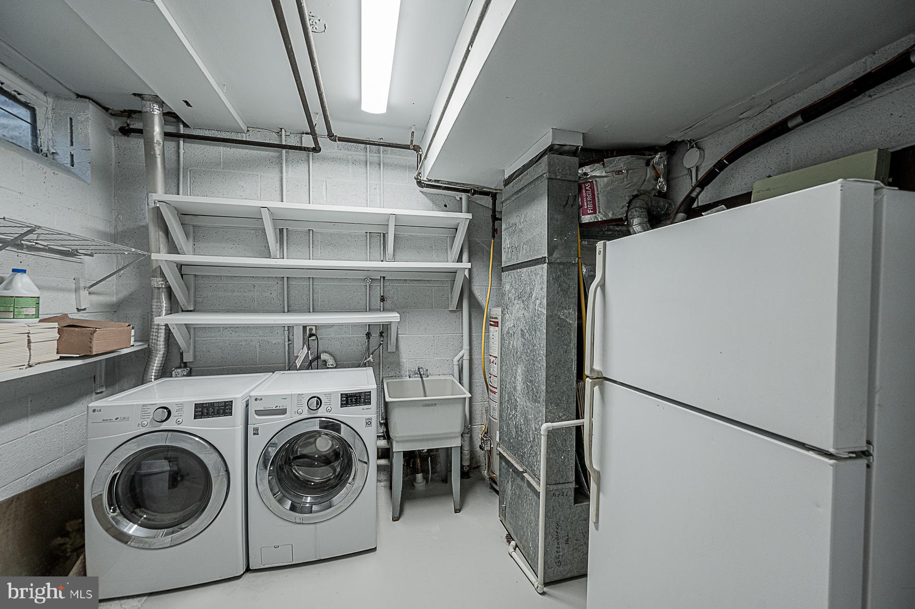 GREENBERRY WOODS - Residential