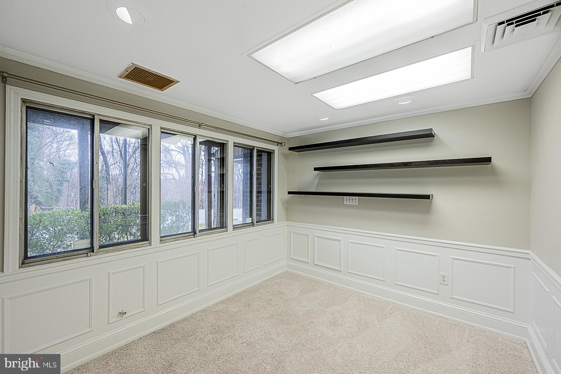 GREENBERRY WOODS - Residential