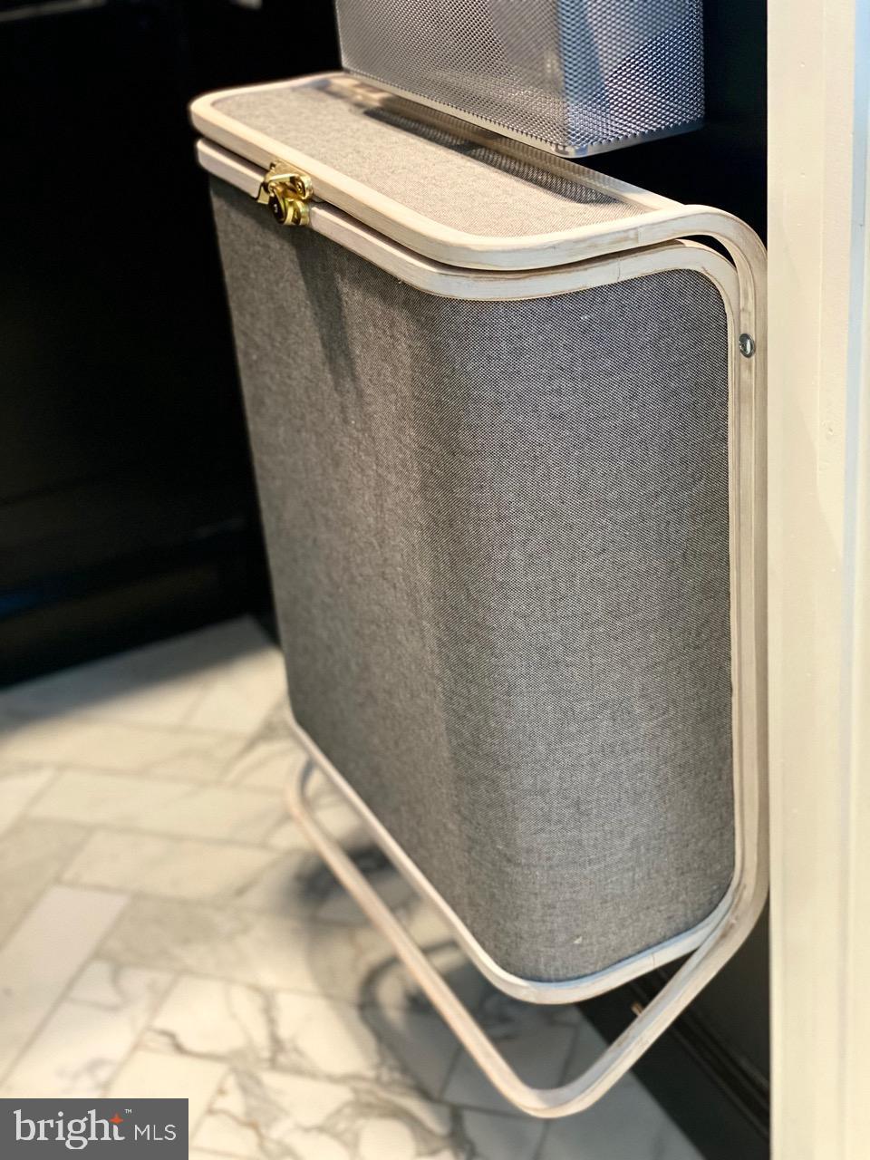 AVENUE OF THE ARTS - Residential