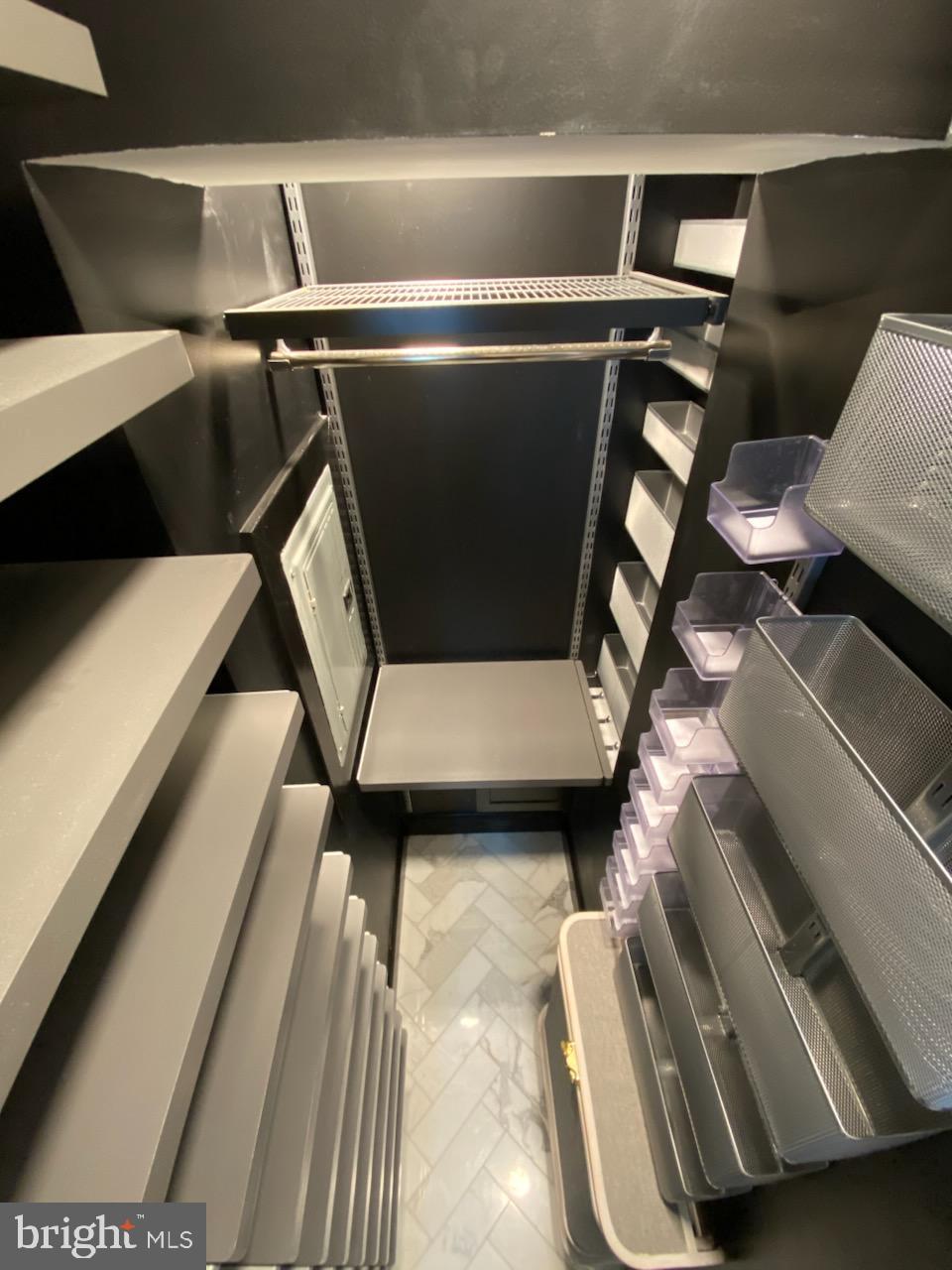 AVENUE OF THE ARTS - Residential