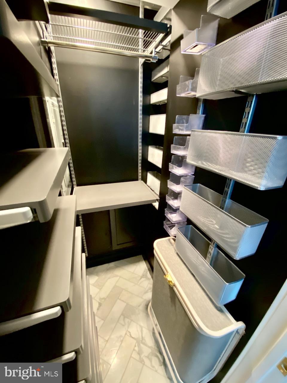 AVENUE OF THE ARTS - Residential