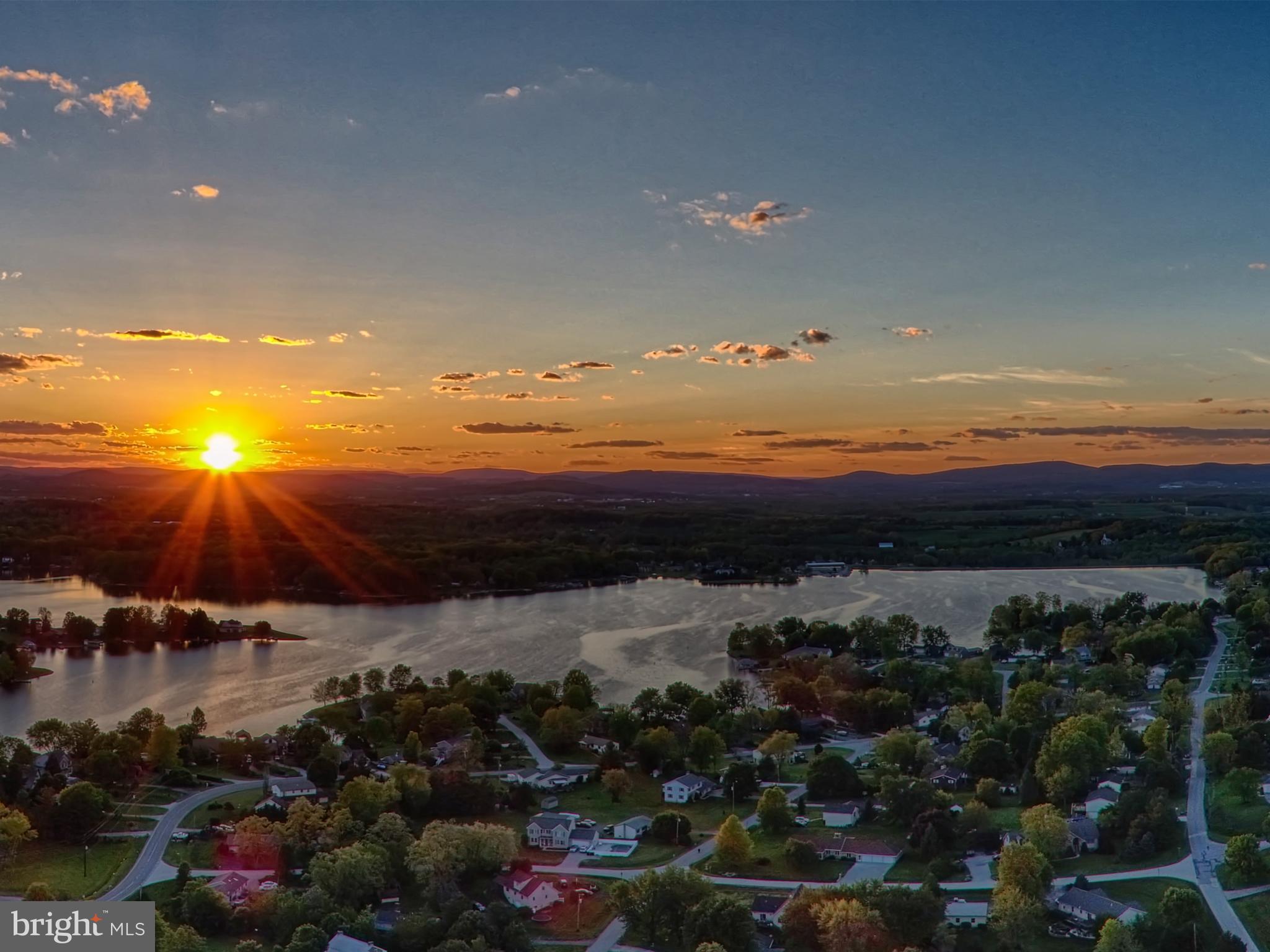 LAKE MEADE - Residential
