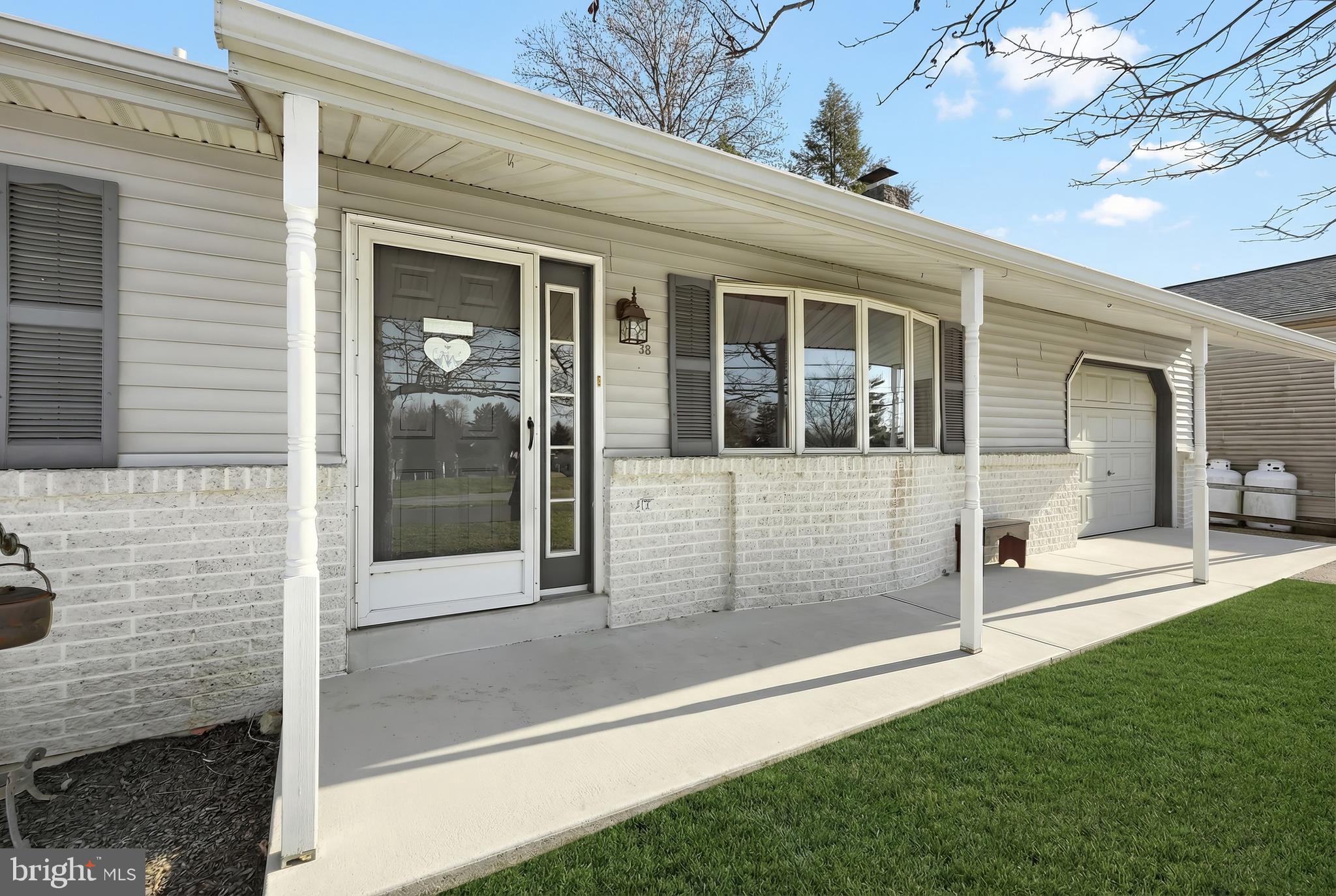 LAKE MEADE - Residential