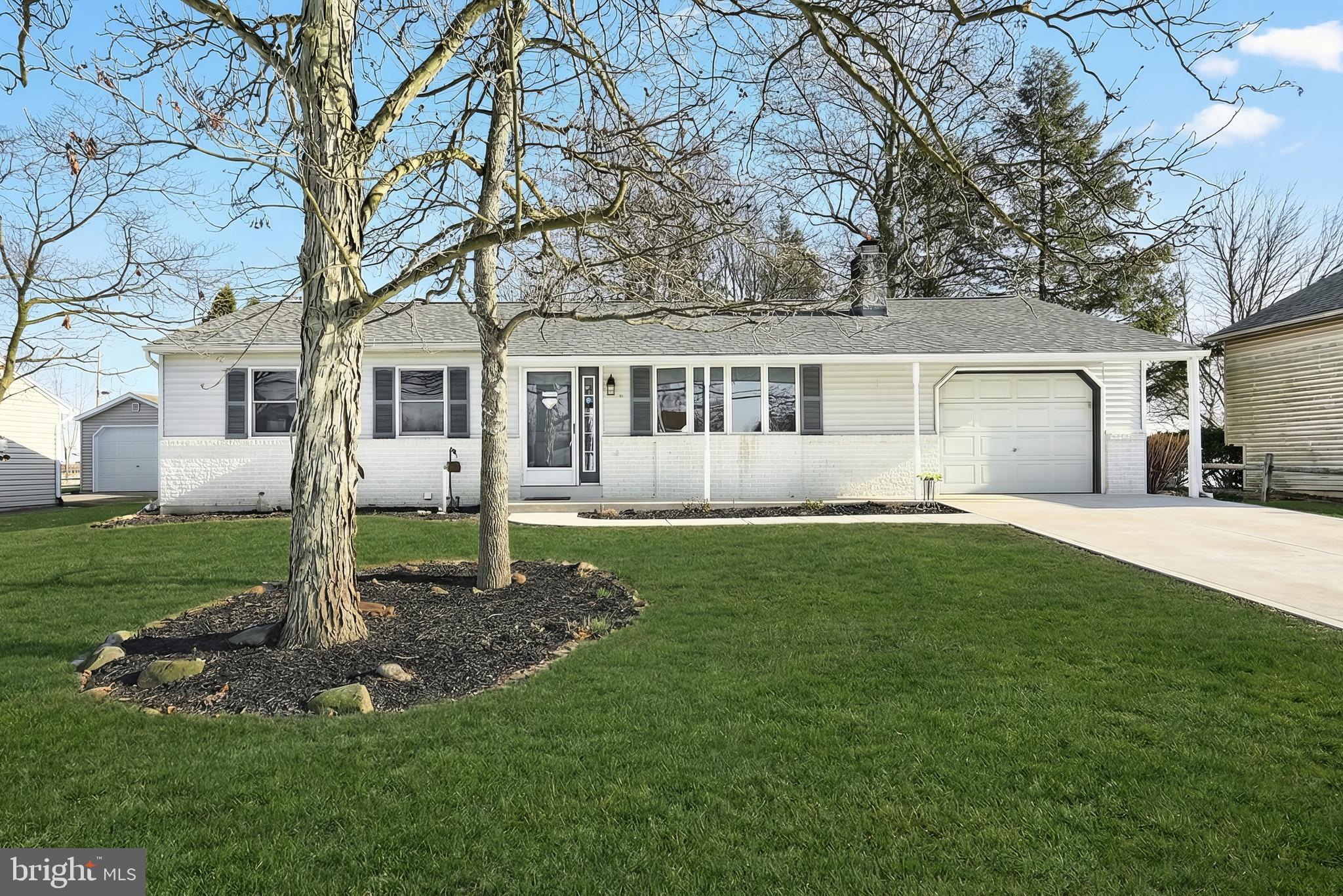 LAKE MEADE - Residential