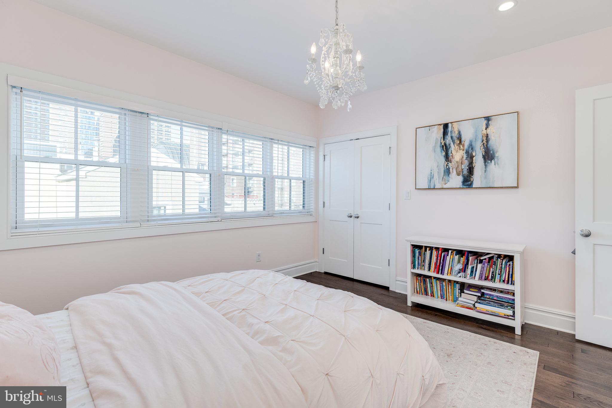 RITTENHOUSE SQUARE - Residential