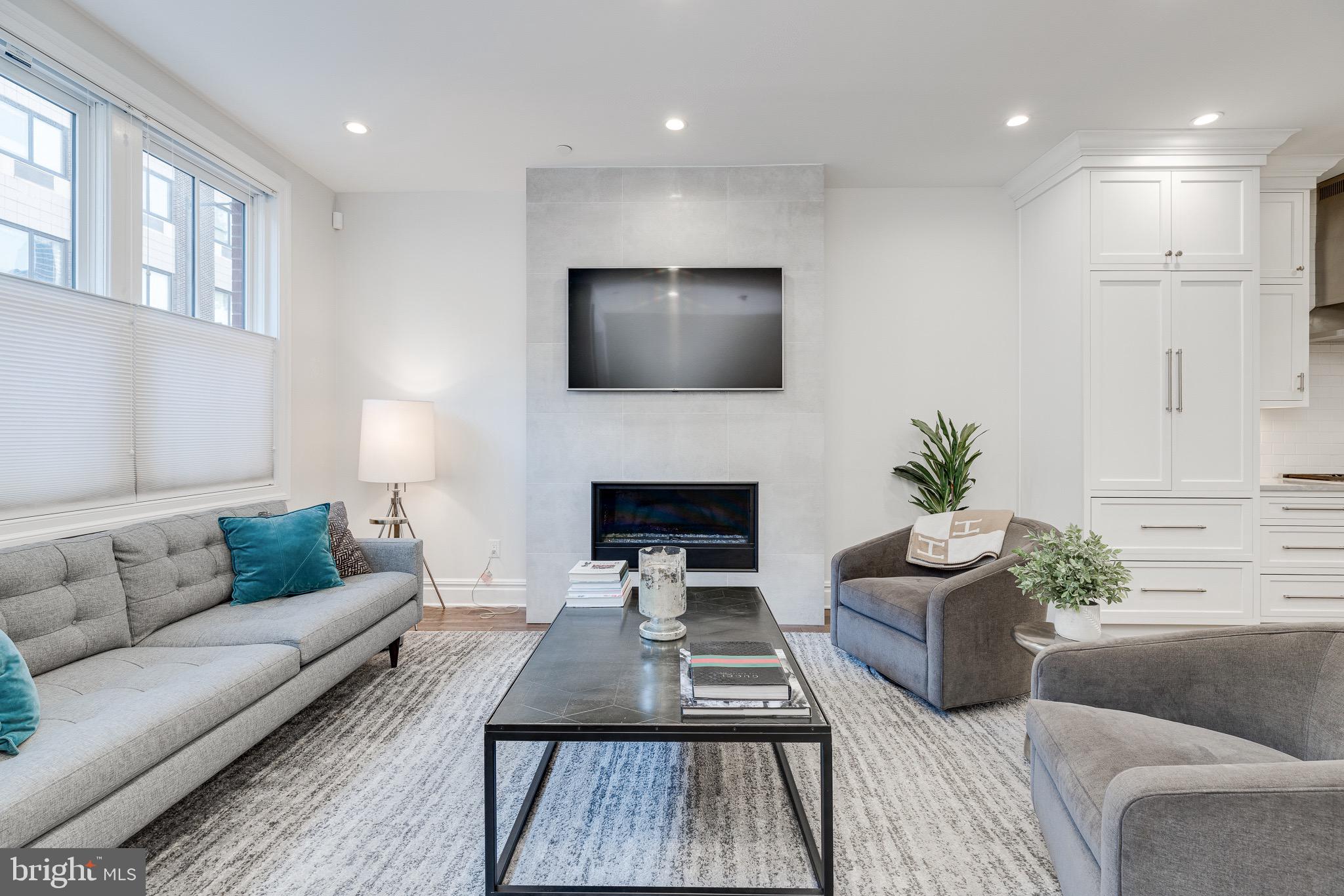 RITTENHOUSE SQUARE - Residential