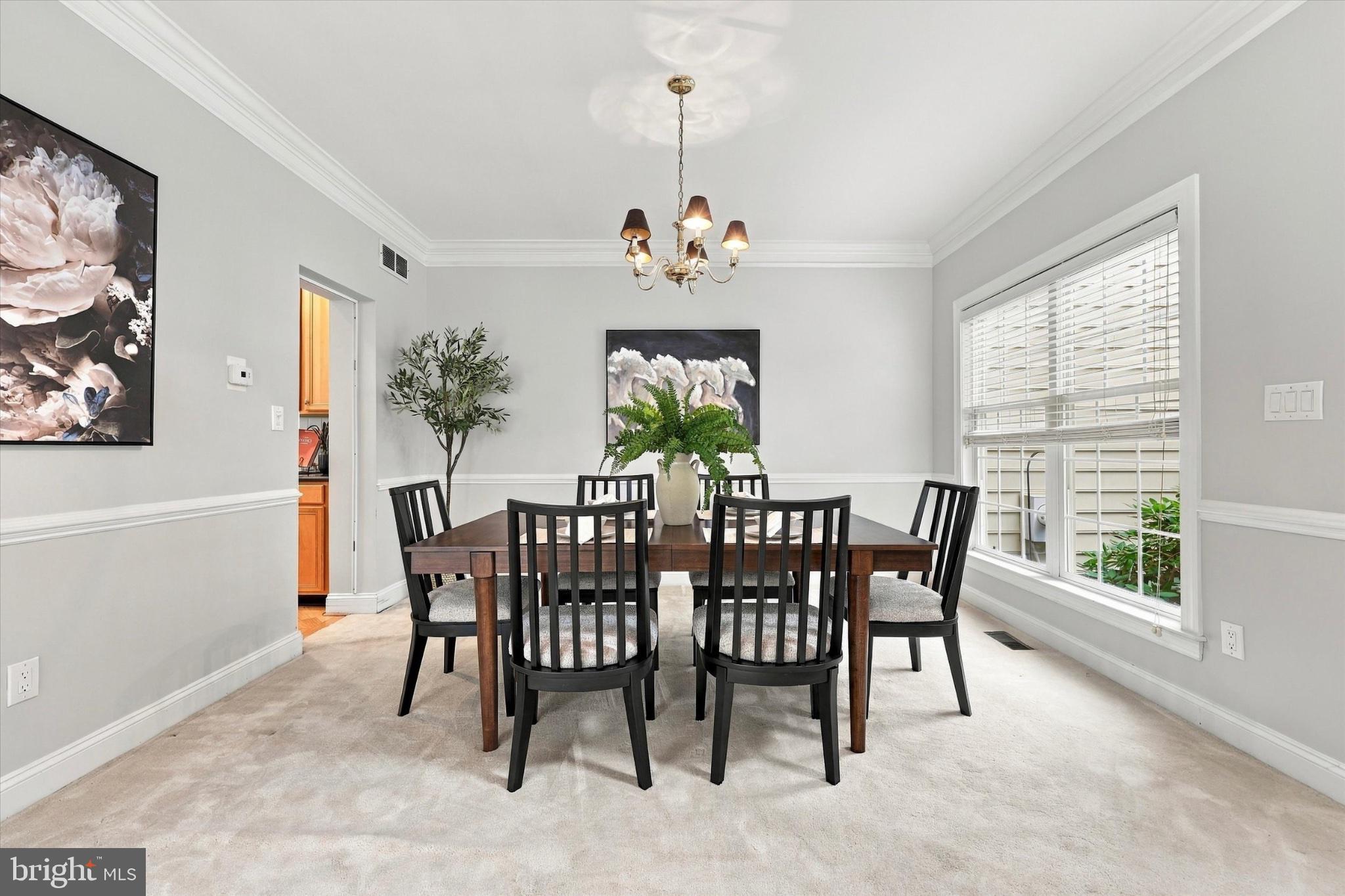 193 BIRKDALE DRIVE