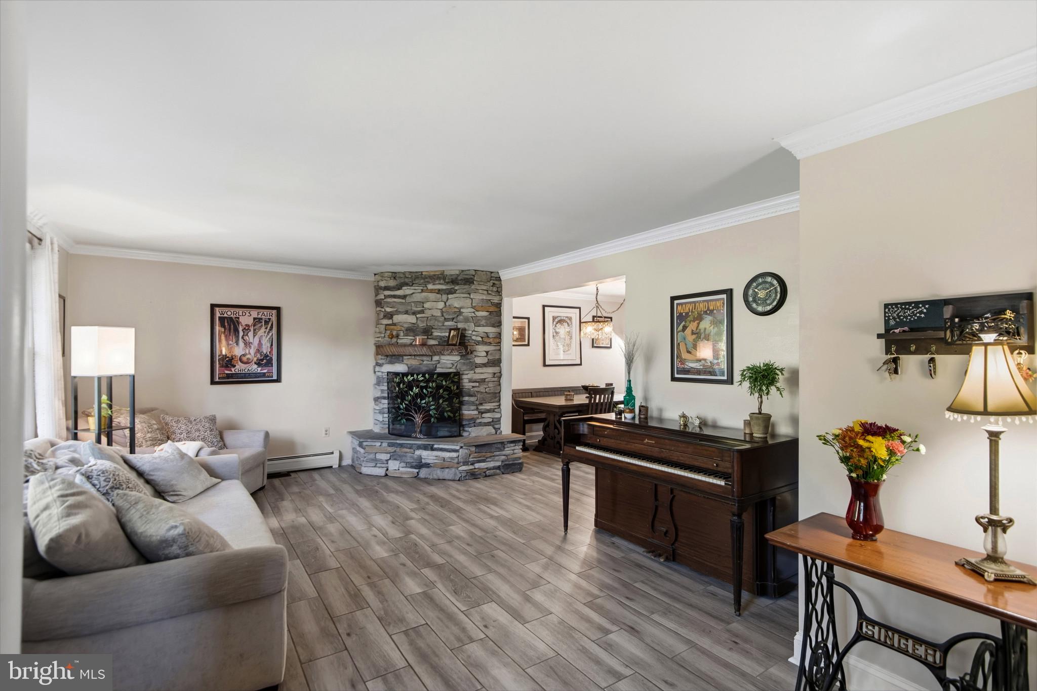 CLOVERDALE - Residential