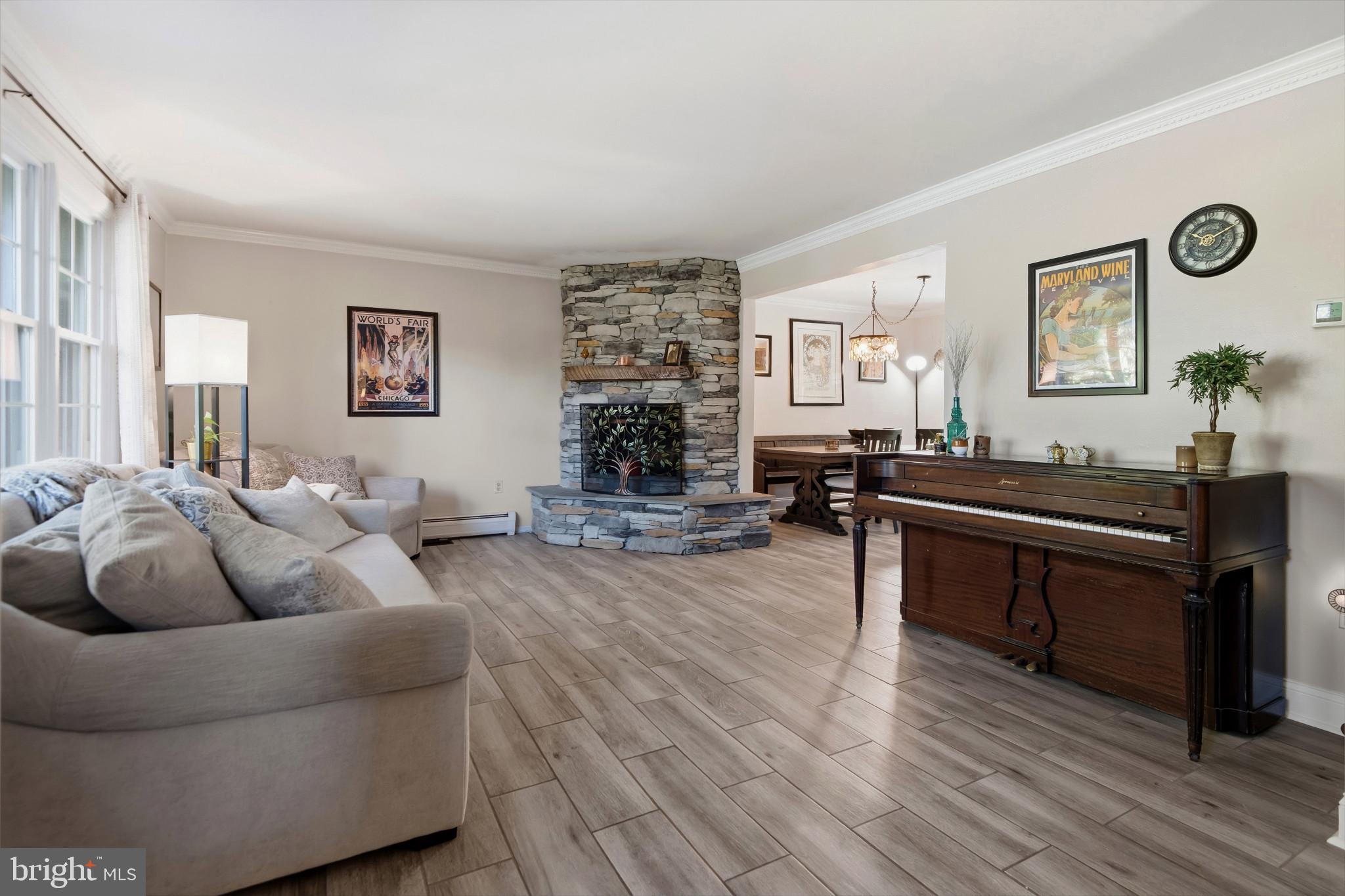 CLOVERDALE - Residential