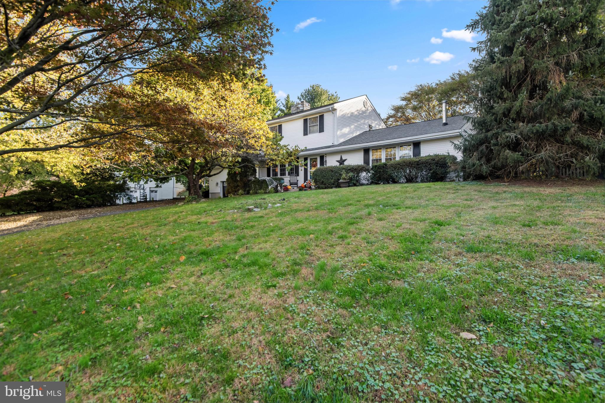1602 THORNWOOD COURT