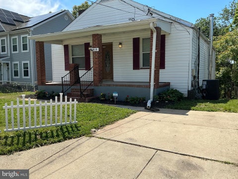Homes For Rent - 818 Balsamtree Place<br/> CAPITOL HEIGHTS, MD 20743