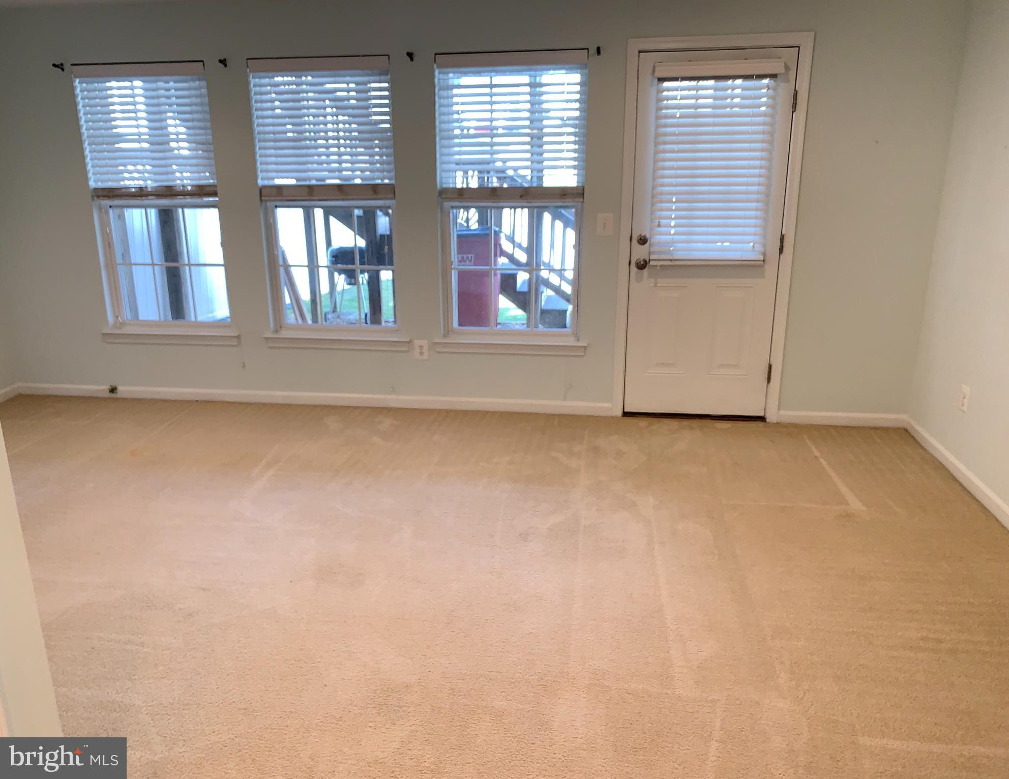 LAKELAND PLACE - Residential