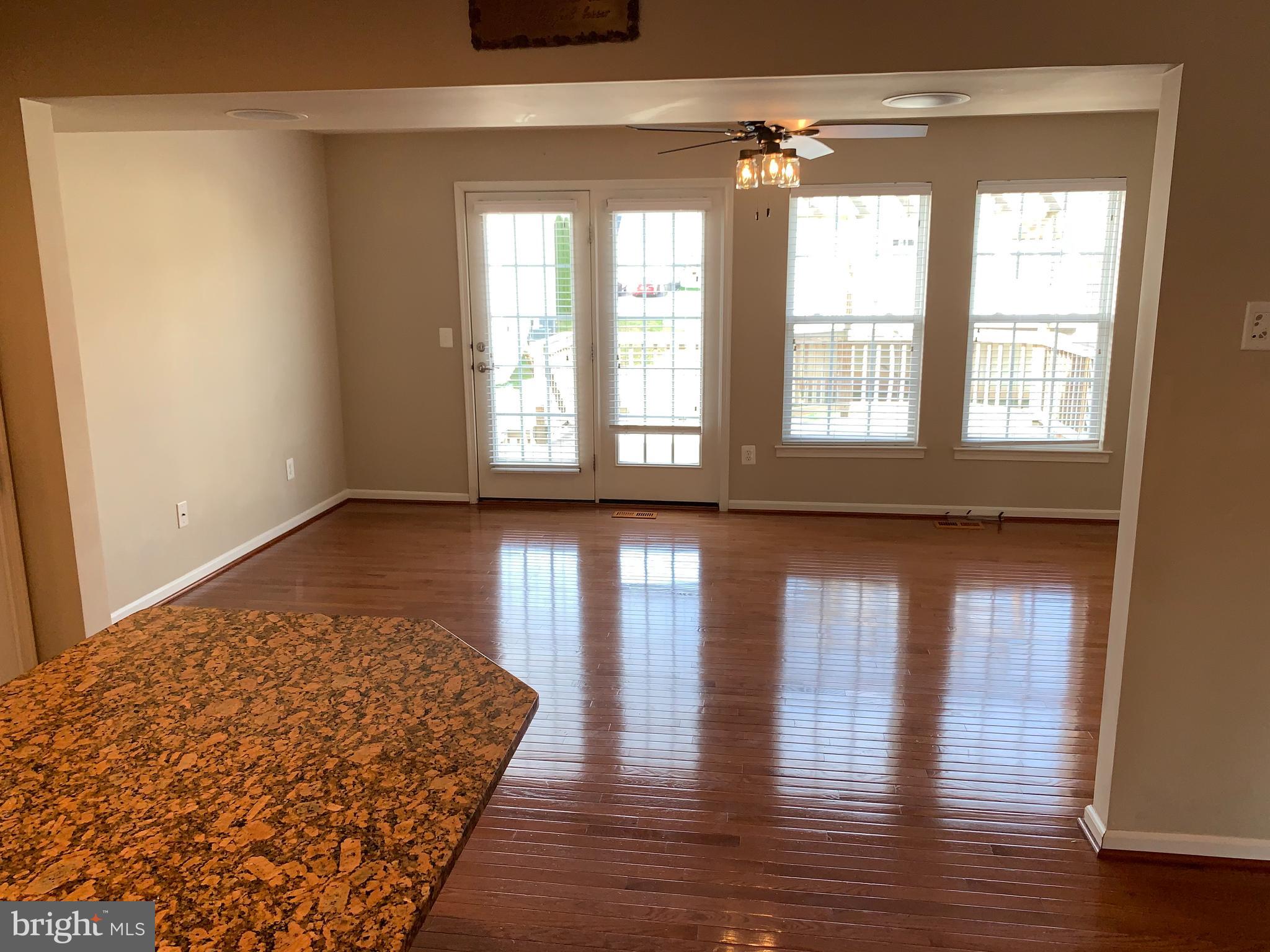 LAKELAND PLACE - Residential