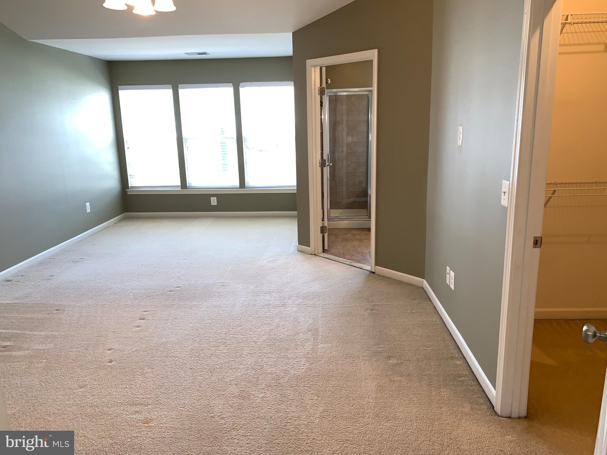 LAKELAND PLACE - Residential