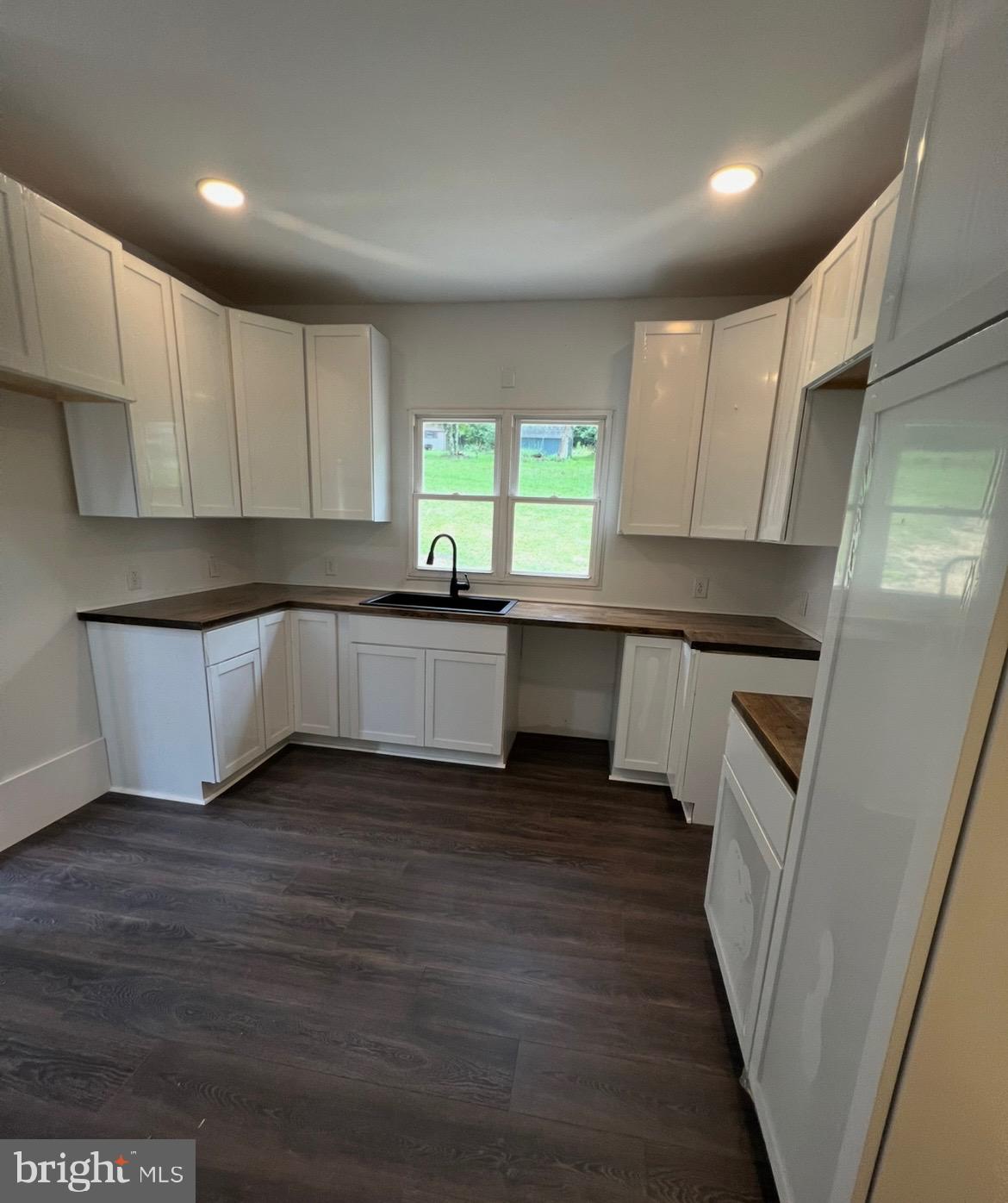 19402 OLD DANS ROCK ROAD