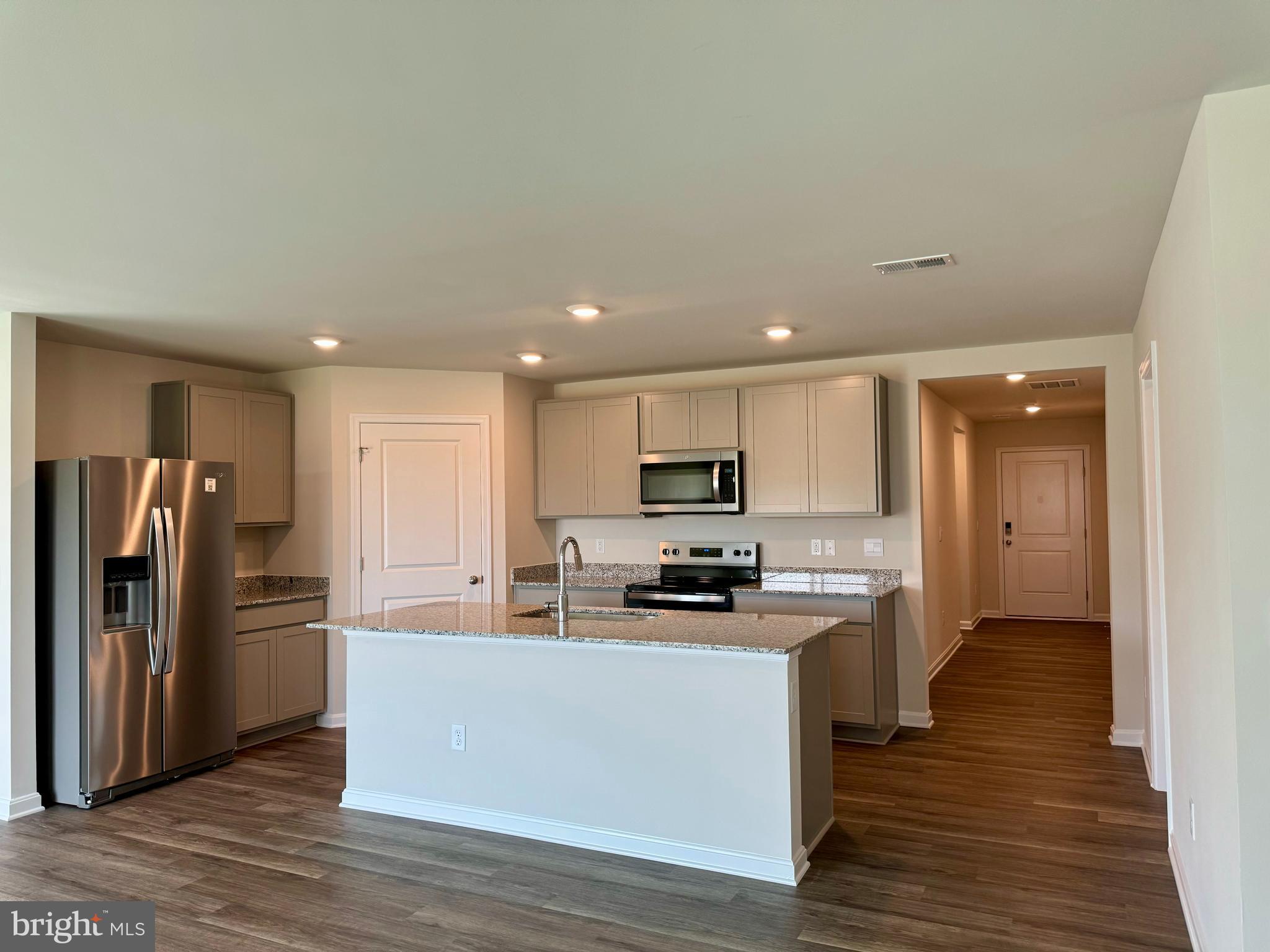 VALLEY VIEW - Residential Lease