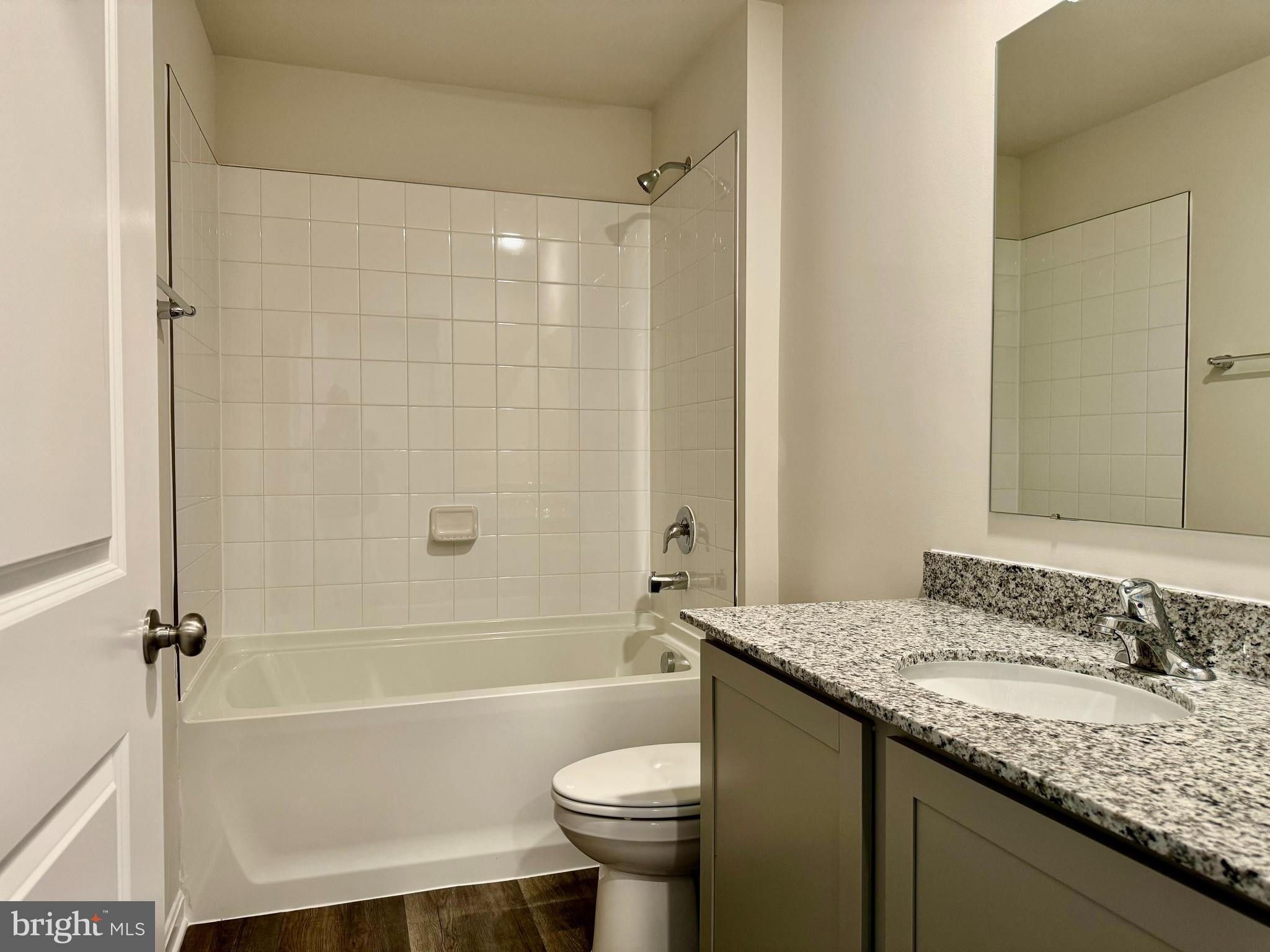 VALLEY VIEW - Residential Lease