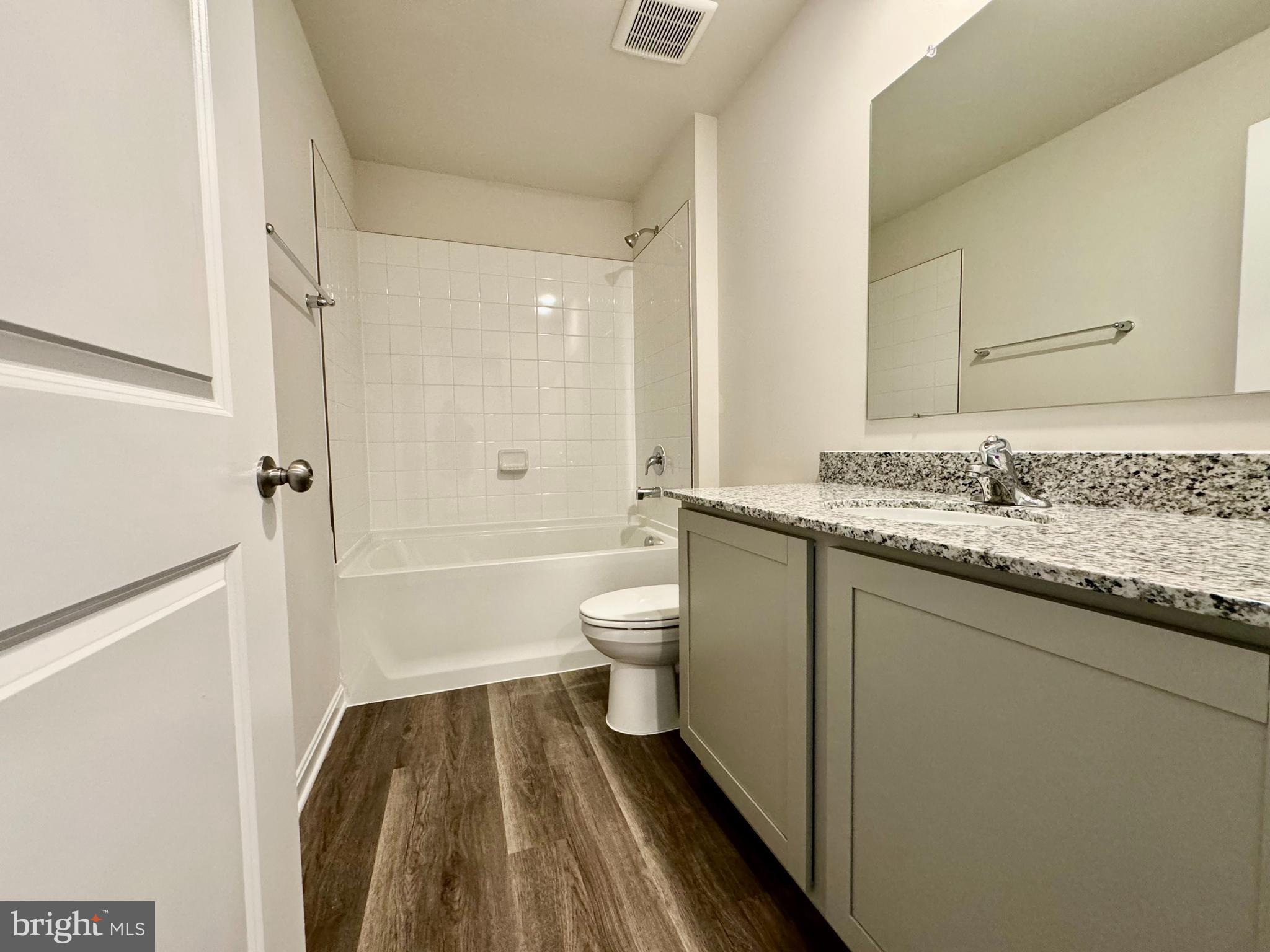 VALLEY VIEW - Residential Lease