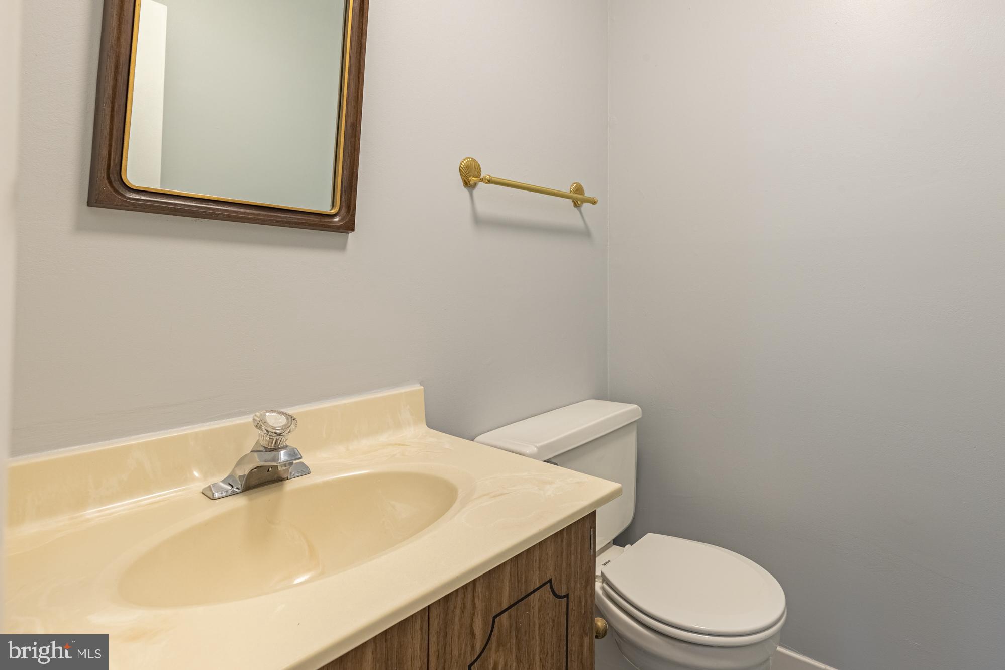 SOUTHAMPTON - Residential Lease