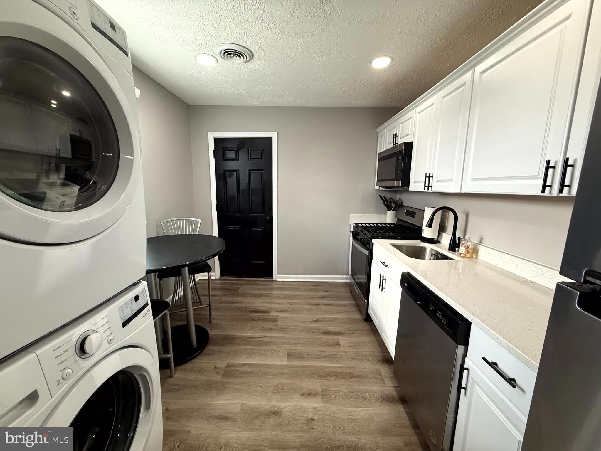 NORTH DEEN - Residential