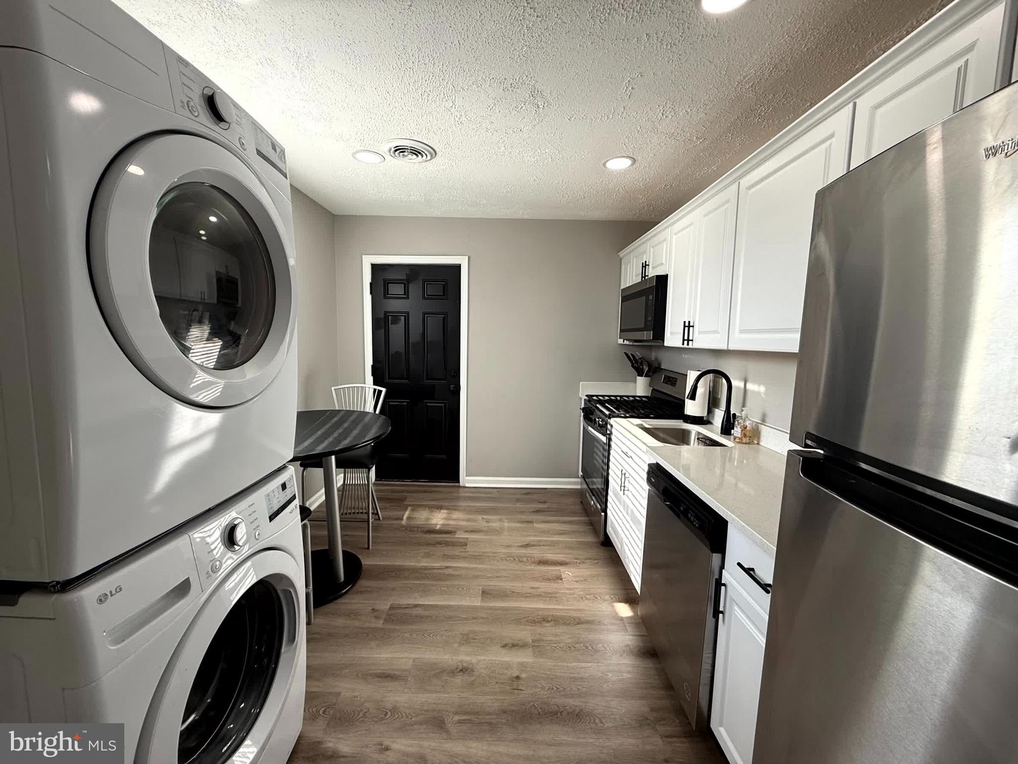 NORTH DEEN - Residential