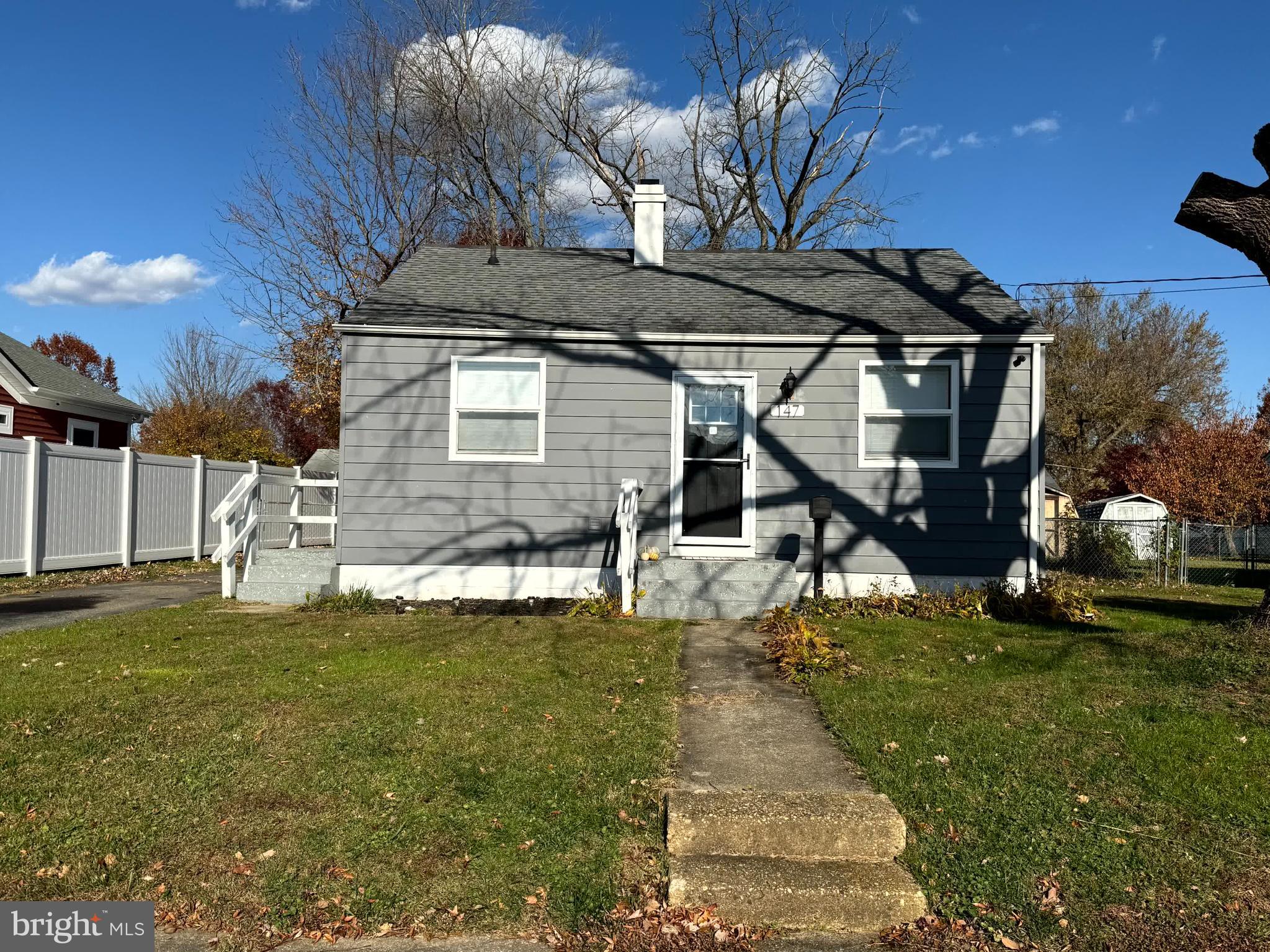 147 BANNISTER AVENUE