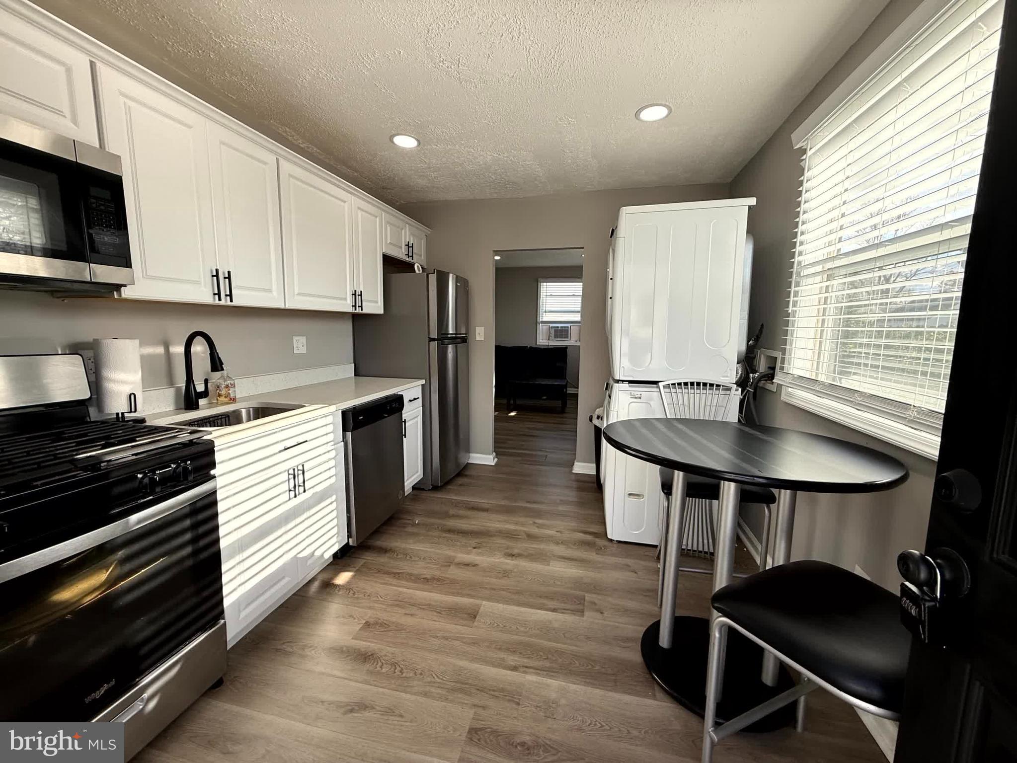 NORTH DEEN - Residential