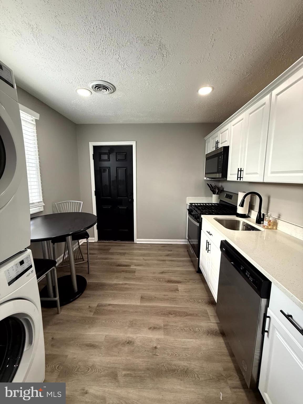 NORTH DEEN - Residential