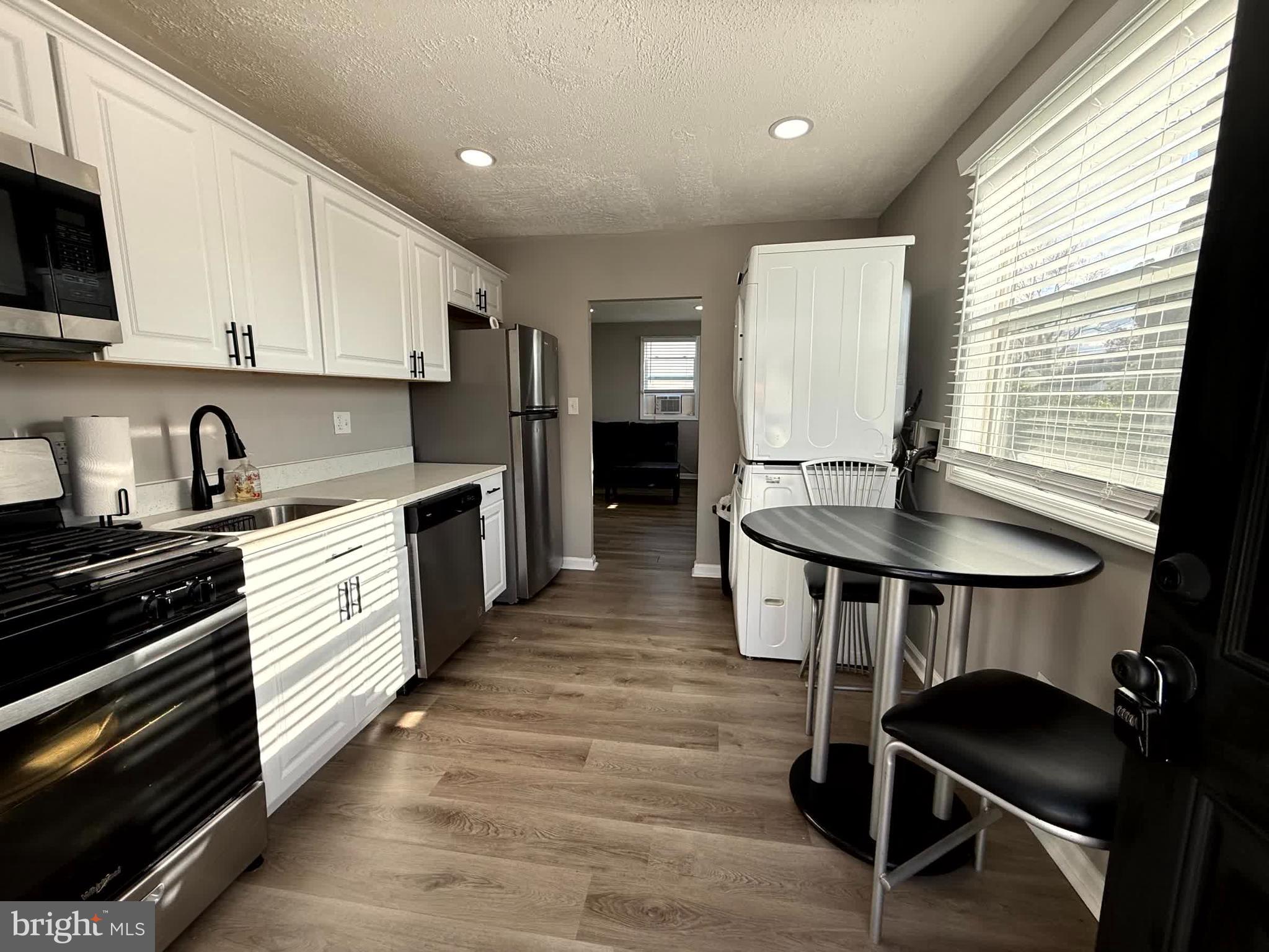 NORTH DEEN - Residential