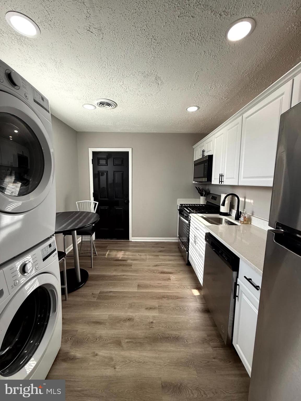 NORTH DEEN - Residential