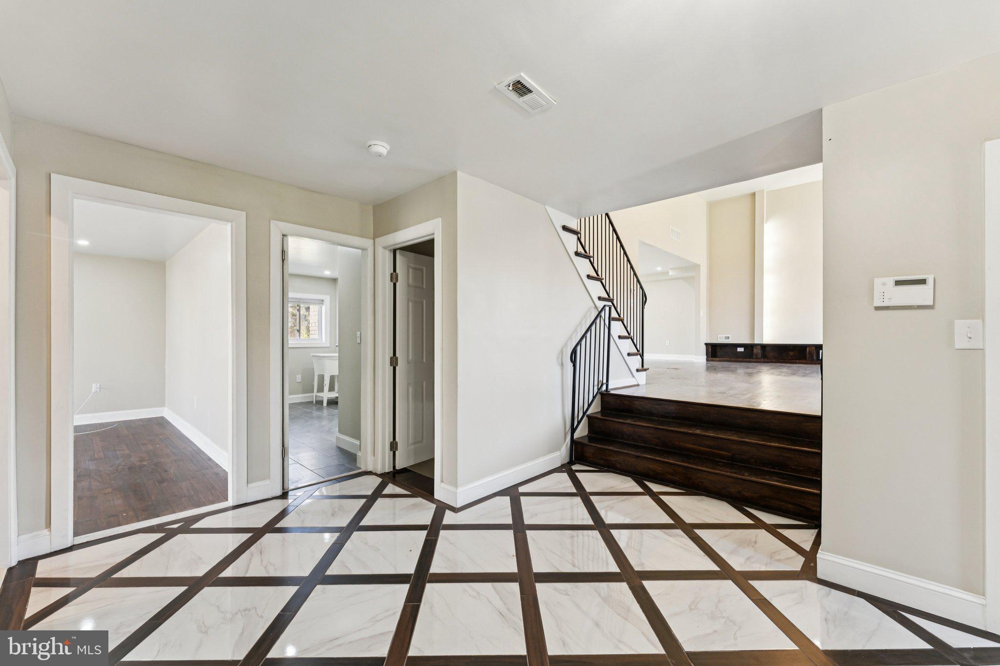 WYNNEWOOD - Residential