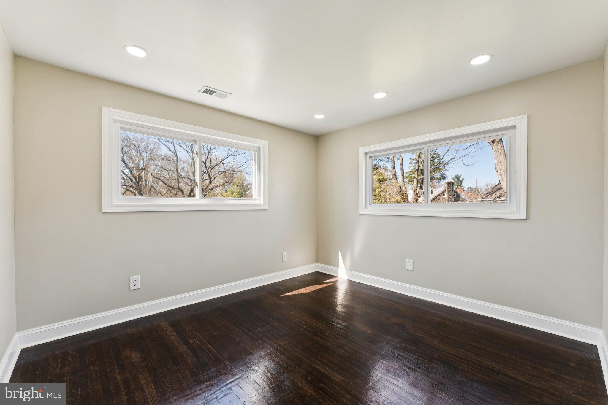 WYNNEWOOD - Residential