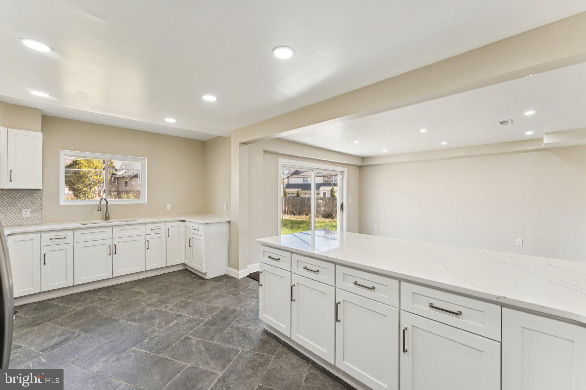 WYNNEWOOD - Residential