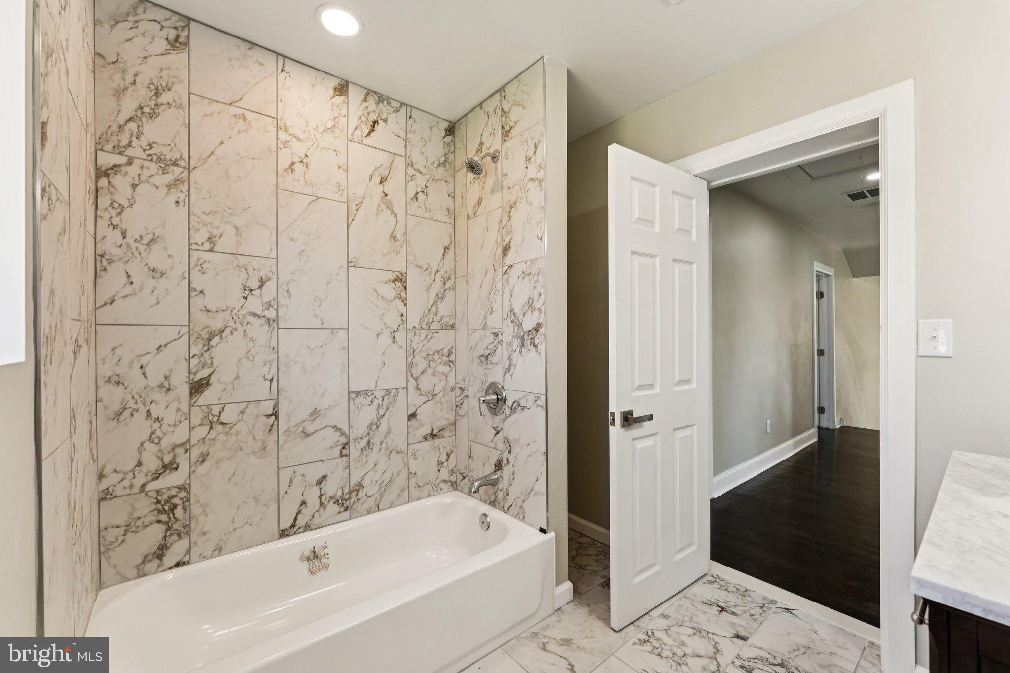 WYNNEWOOD - Residential