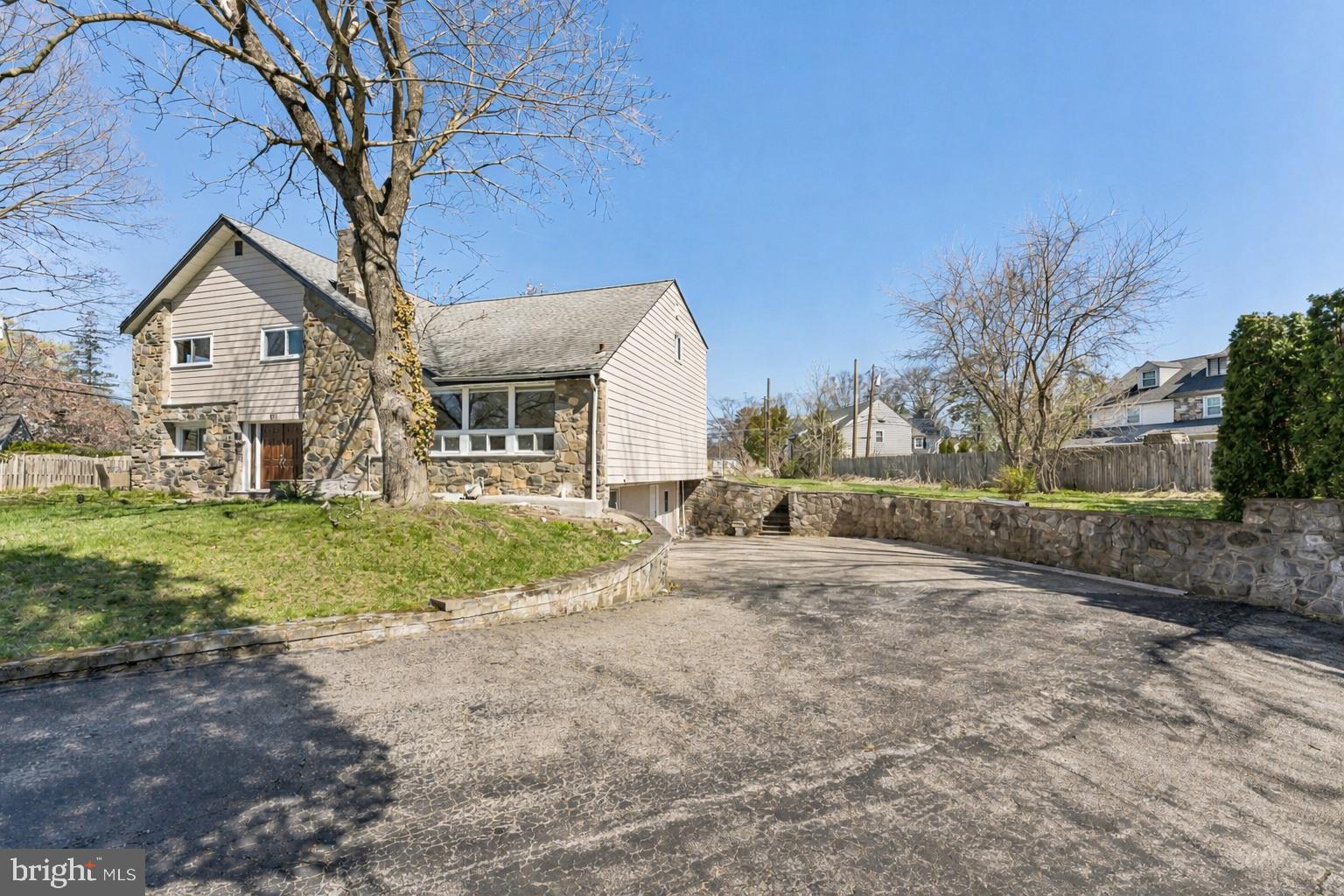 WYNNEWOOD - Residential