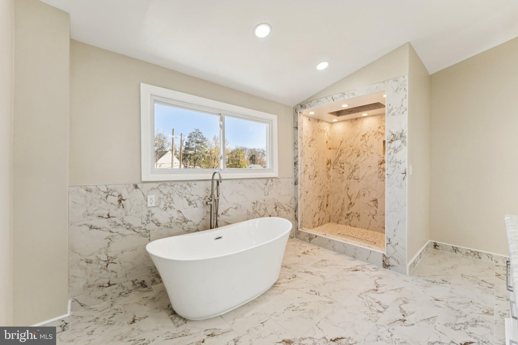 WYNNEWOOD - Residential