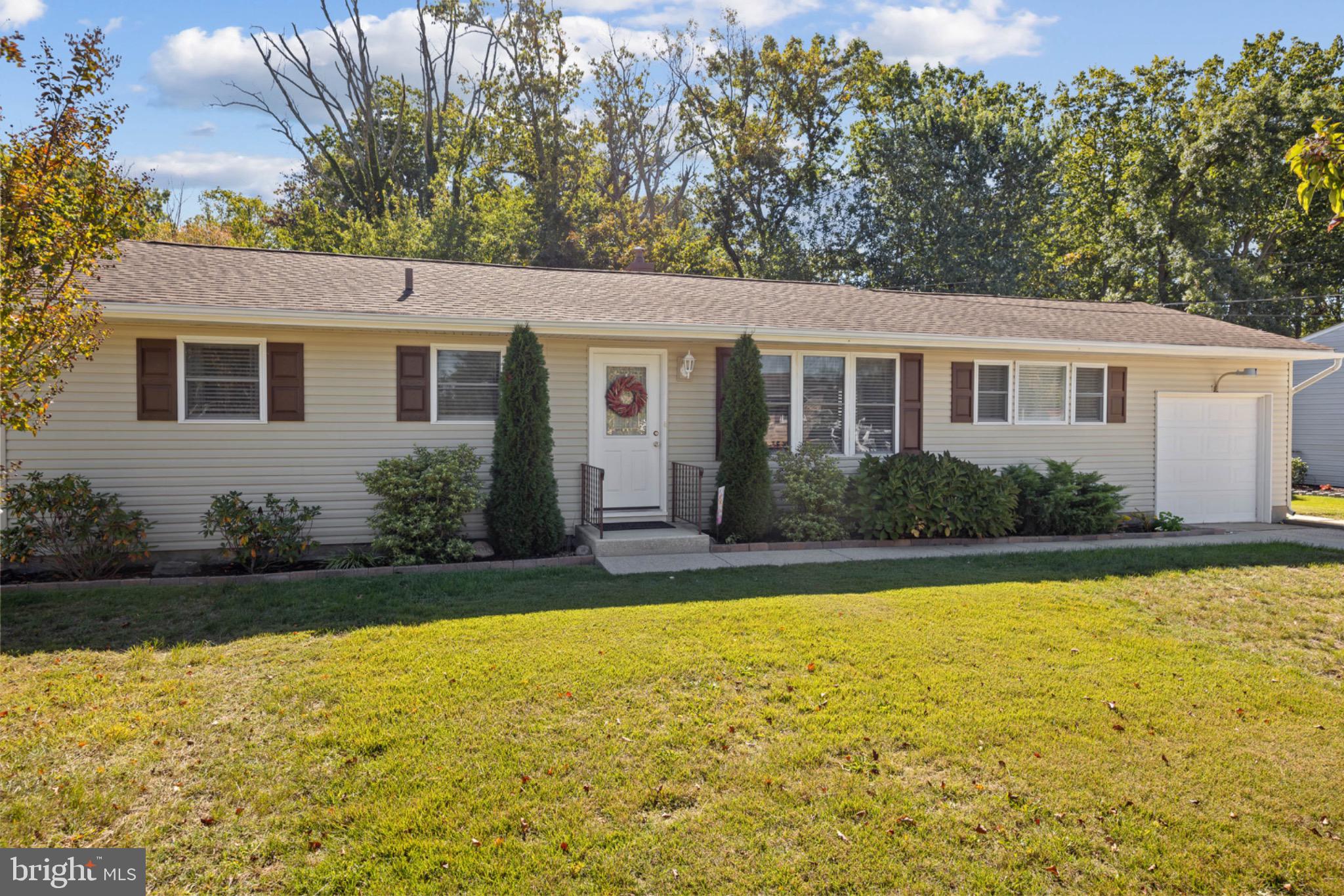 1091 GRANDVIEW DRIVE