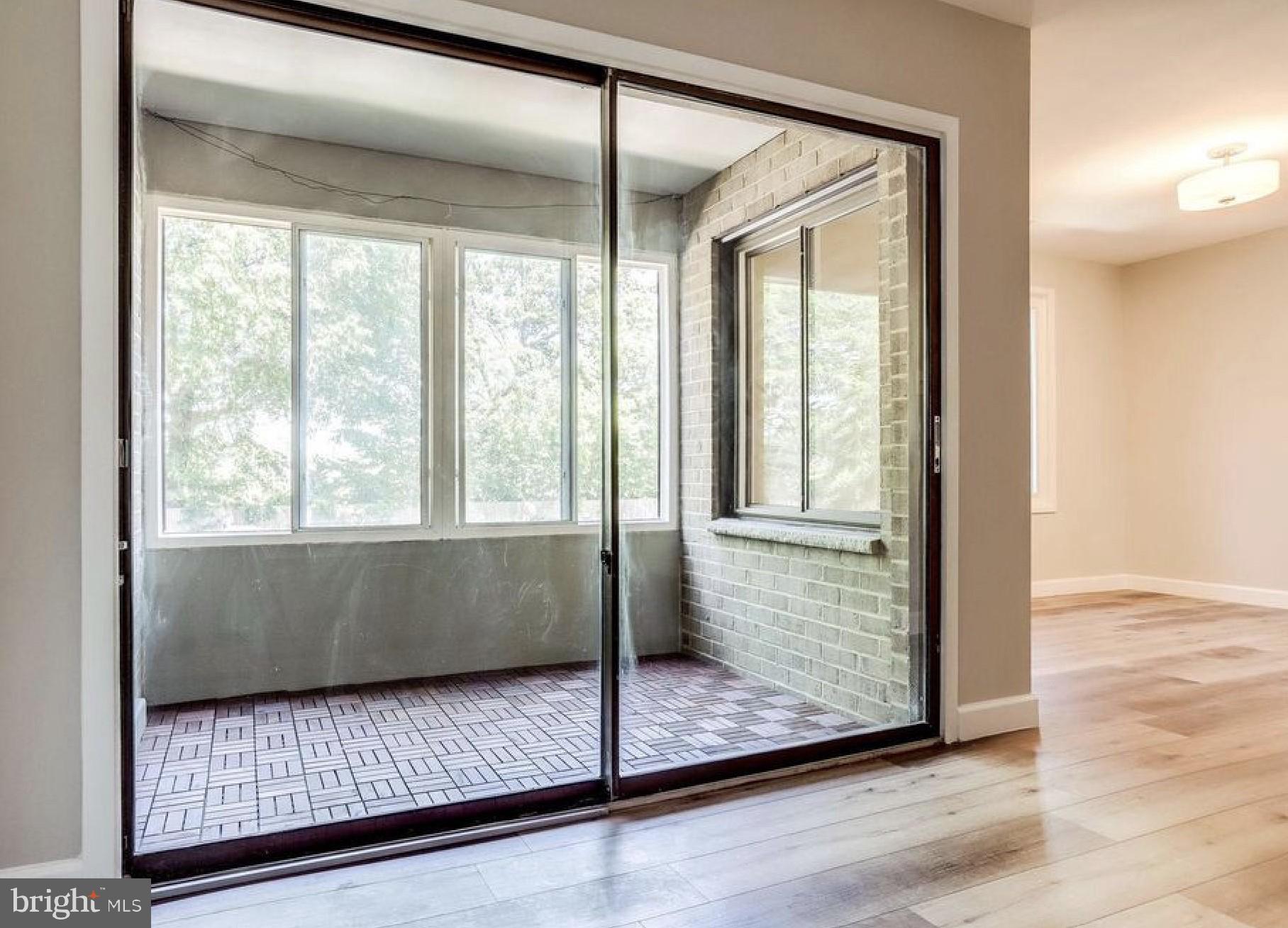 JEFFERSON MEWS - Residential Lease