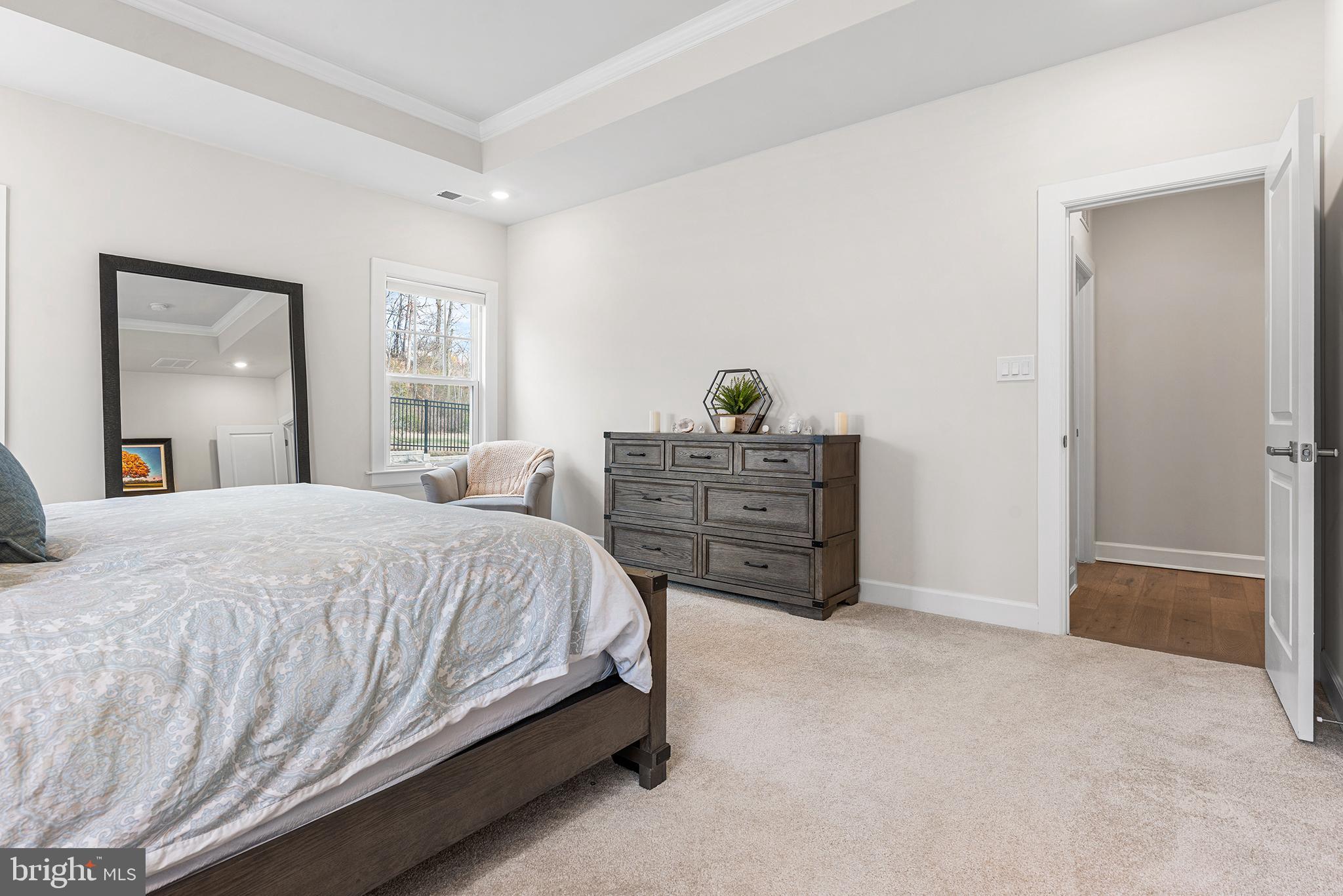 PONDS EDGE - Residential