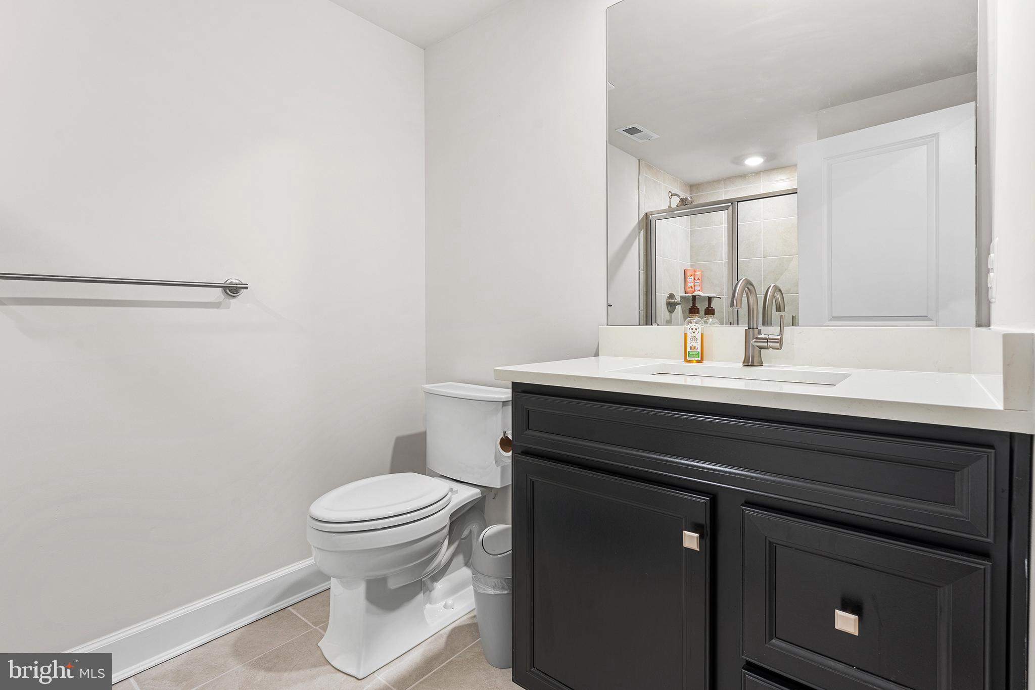 PONDS EDGE - Residential