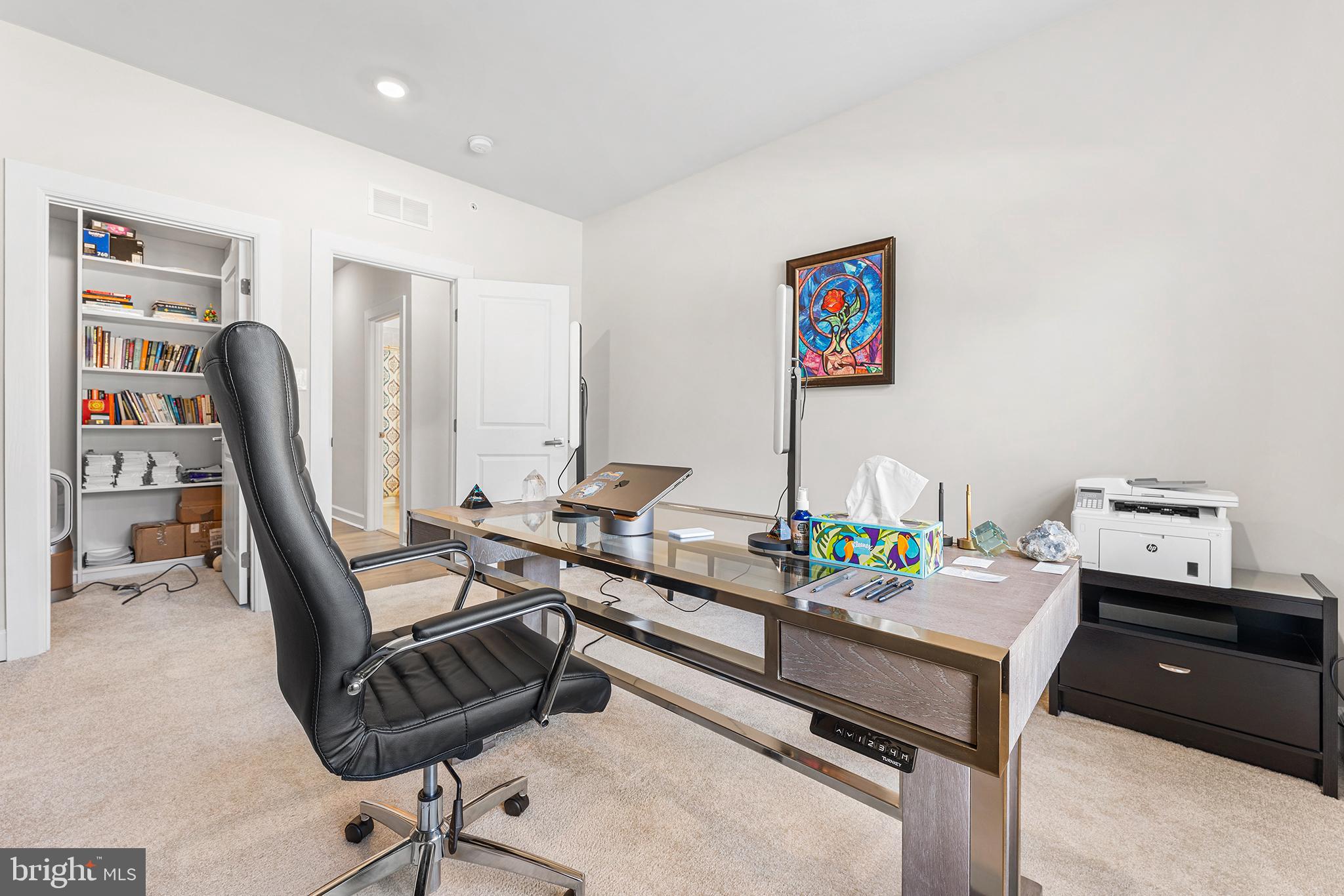 PONDS EDGE - Residential