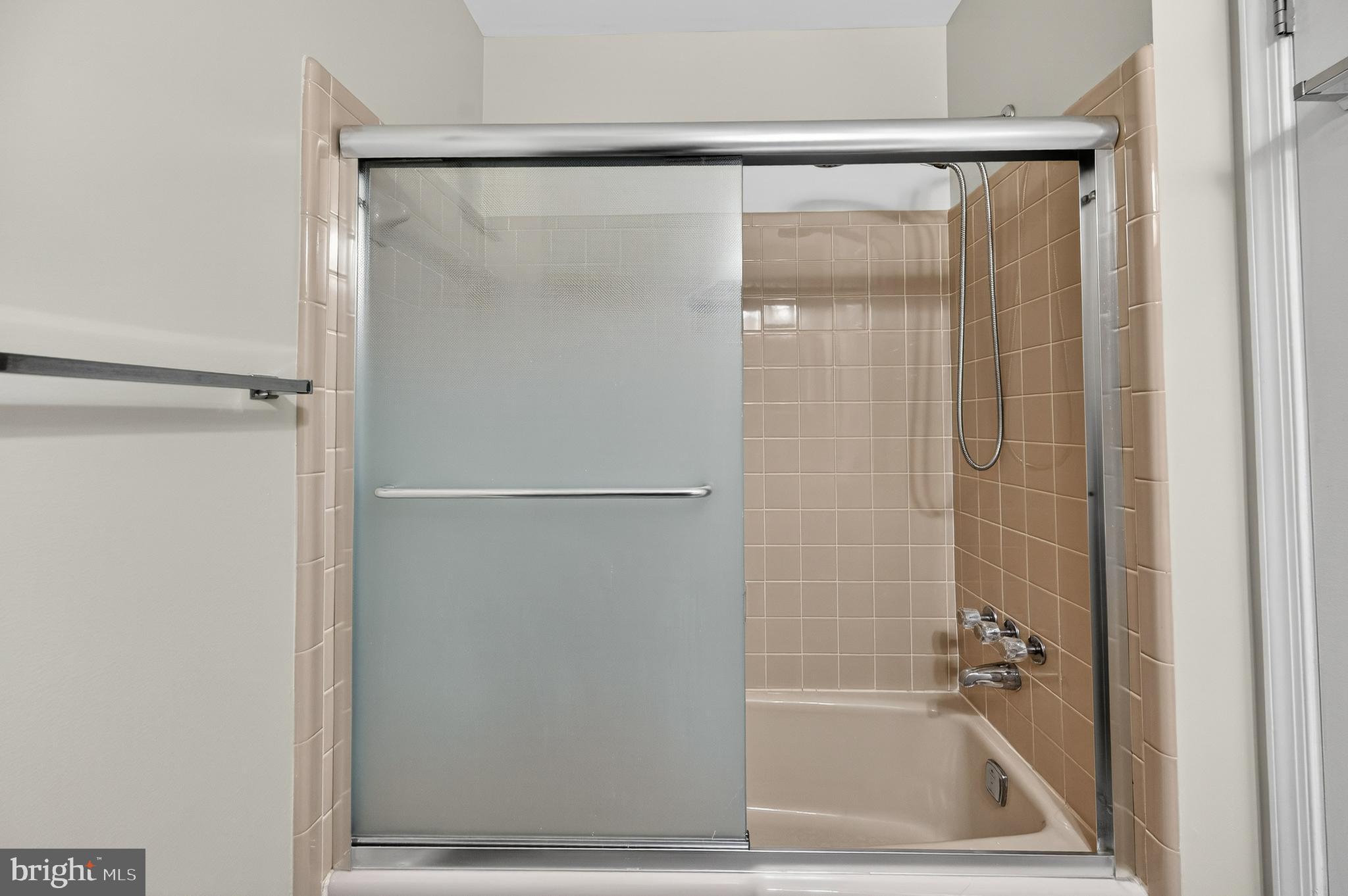 OAK HILL - Residential