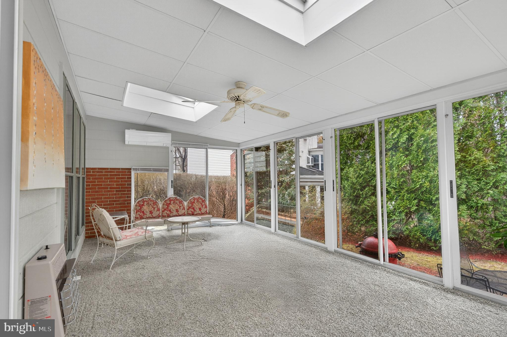 OAK HILL - Residential