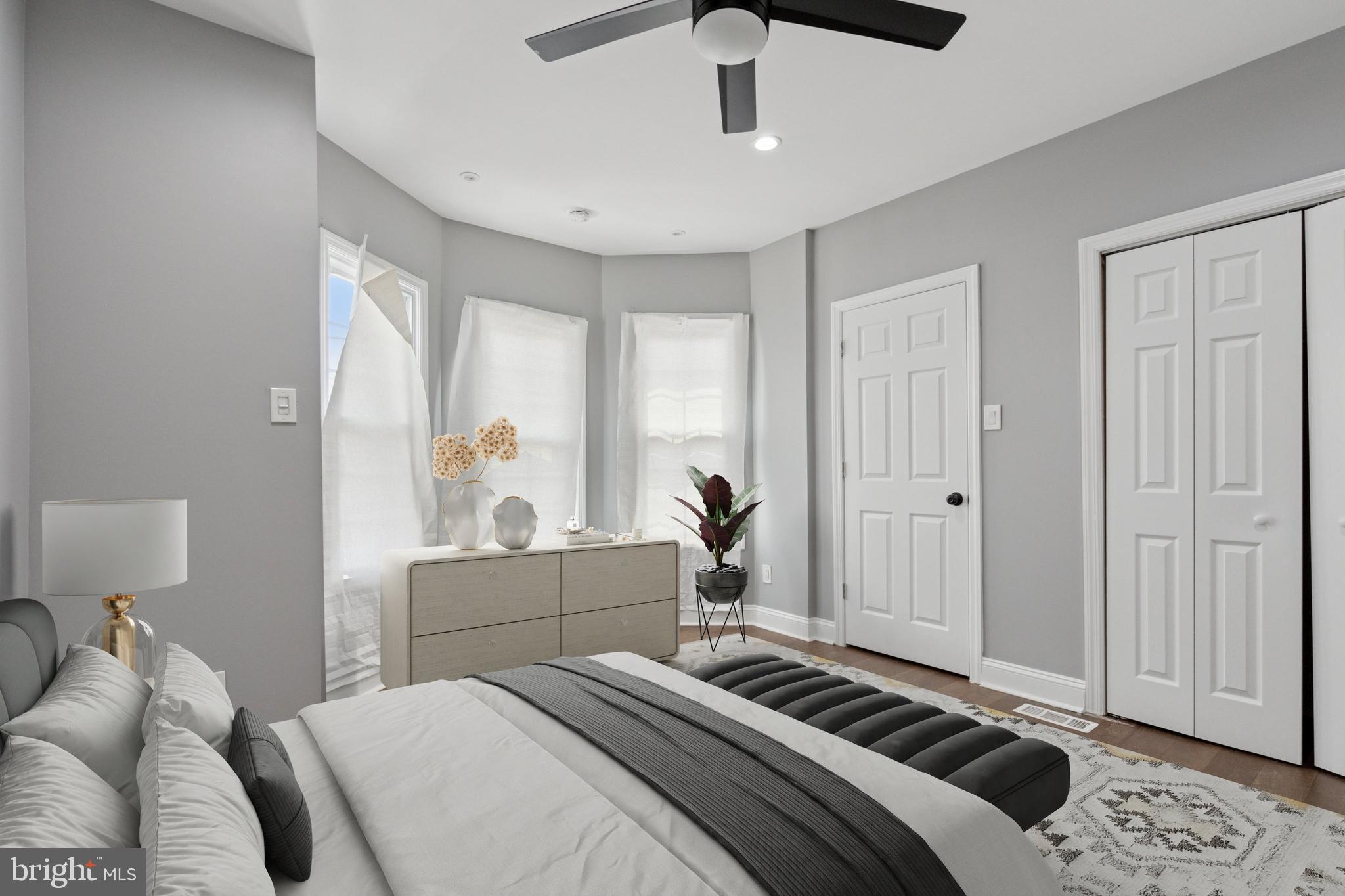 UNIVERSITY CITY - Residential