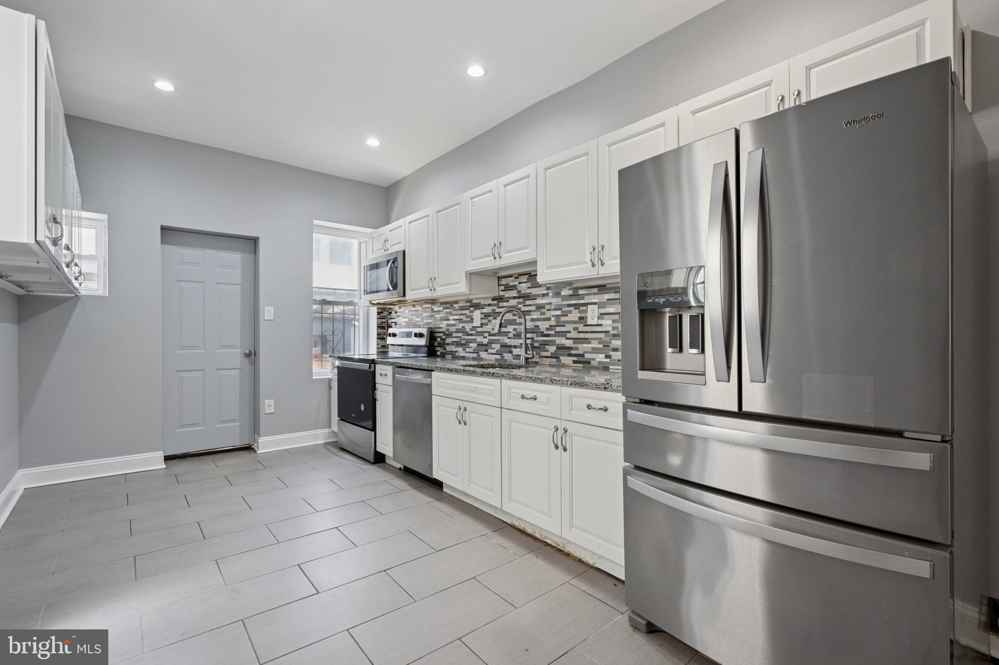 UNIVERSITY CITY - Residential