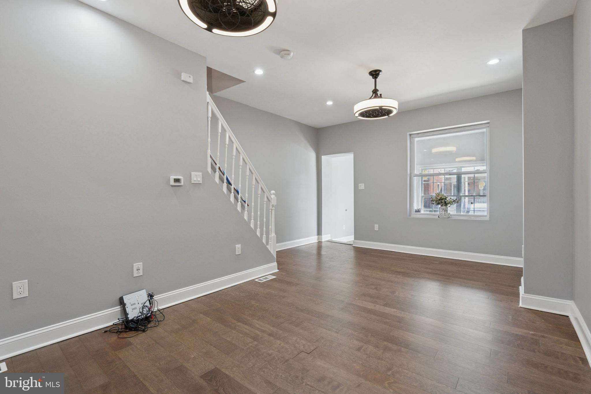 UNIVERSITY CITY - Residential