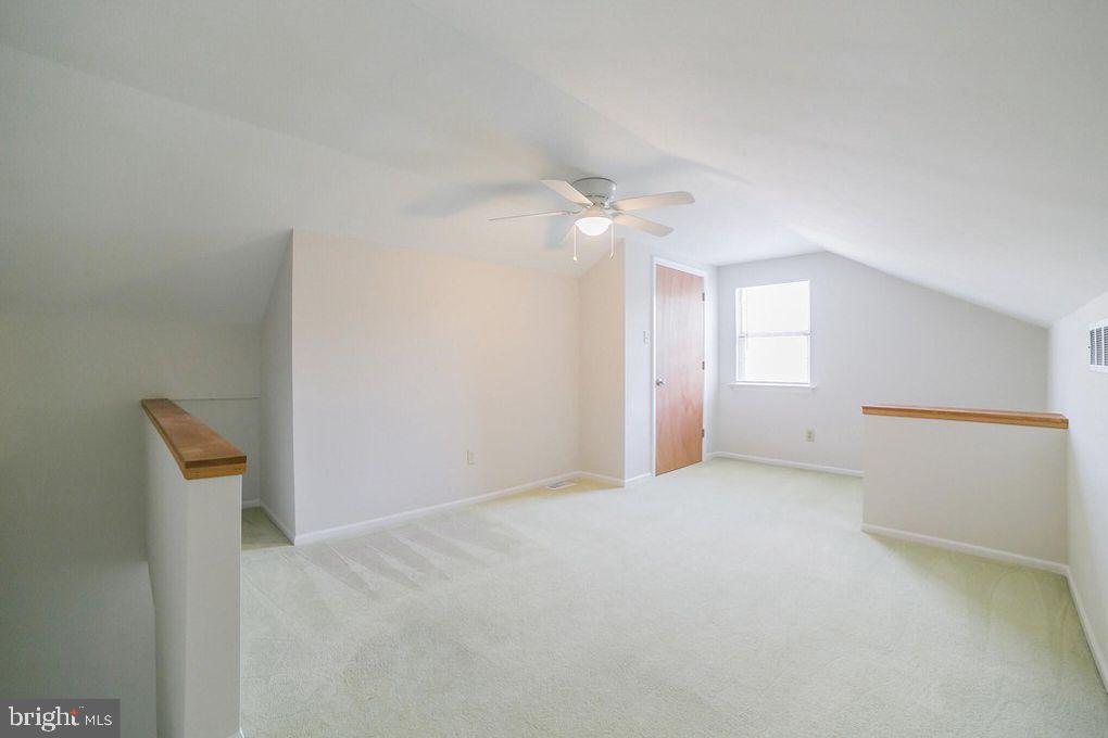 COLONIAL VIL GREEN - Residential Lease