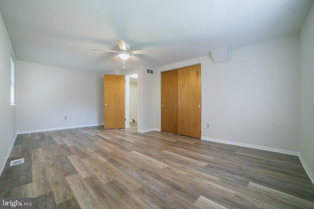 COLONIAL VIL GREEN - Residential Lease