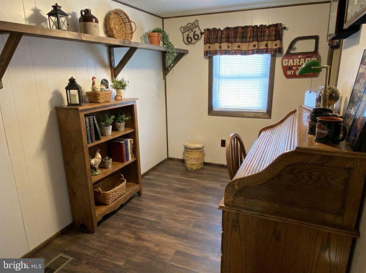 GLEN OAKS - Residential