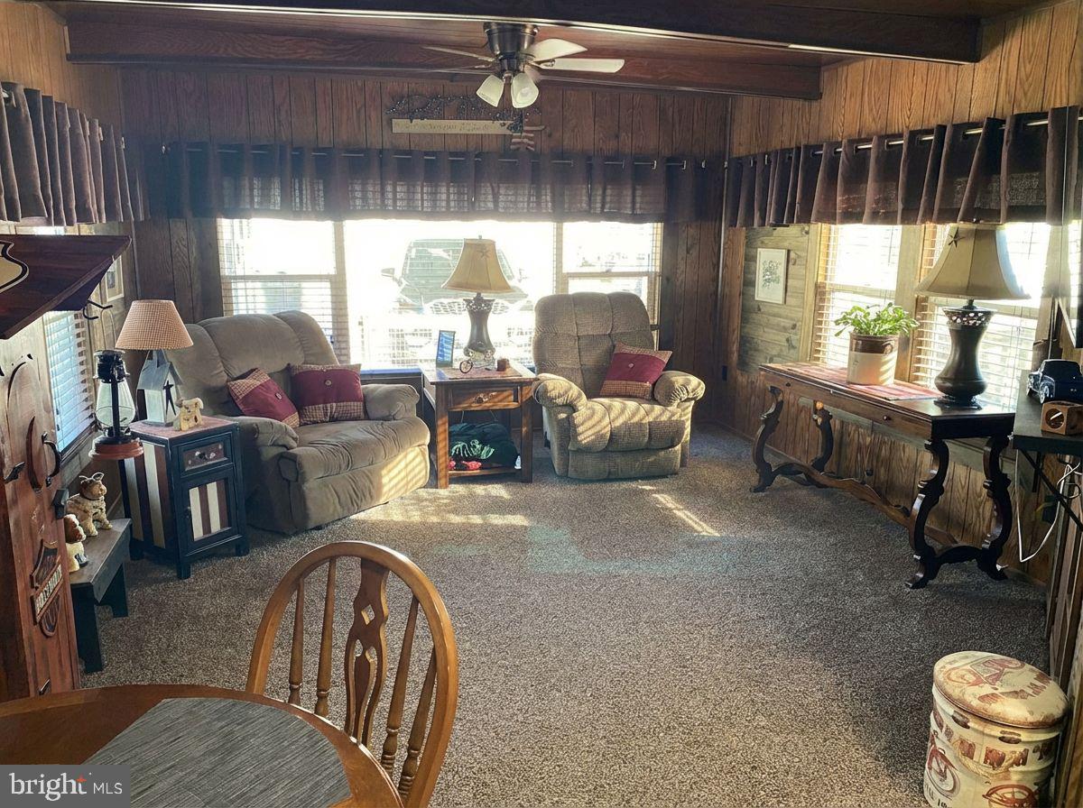 GLEN OAKS - Residential